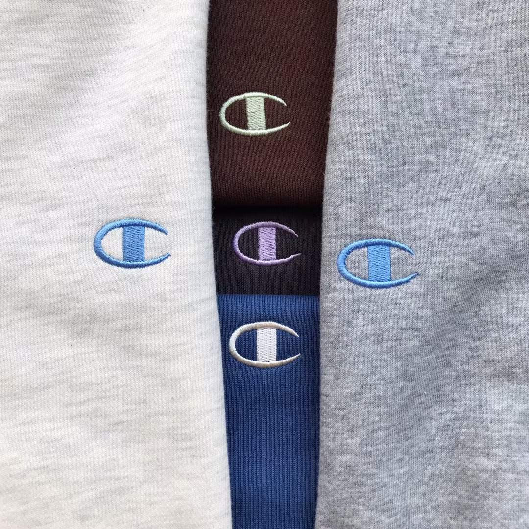 Champion 刺繡衛衣
