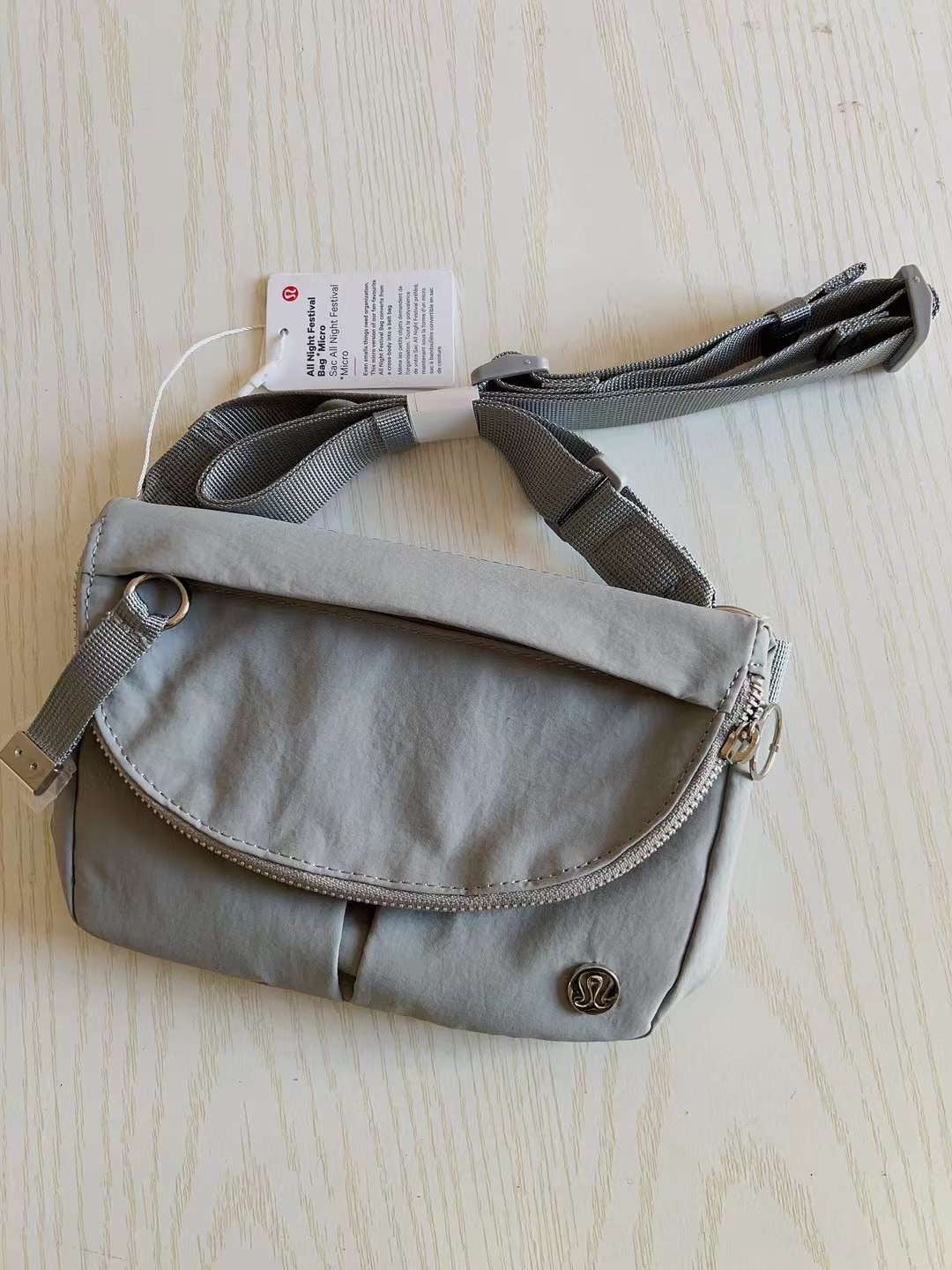 Lululemon 袋