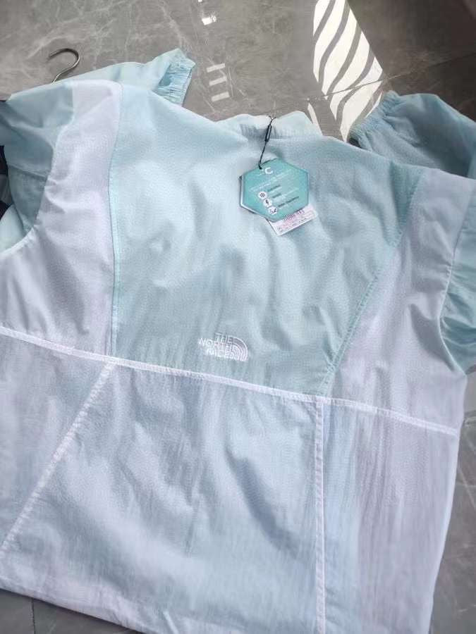 TNF 企領外套