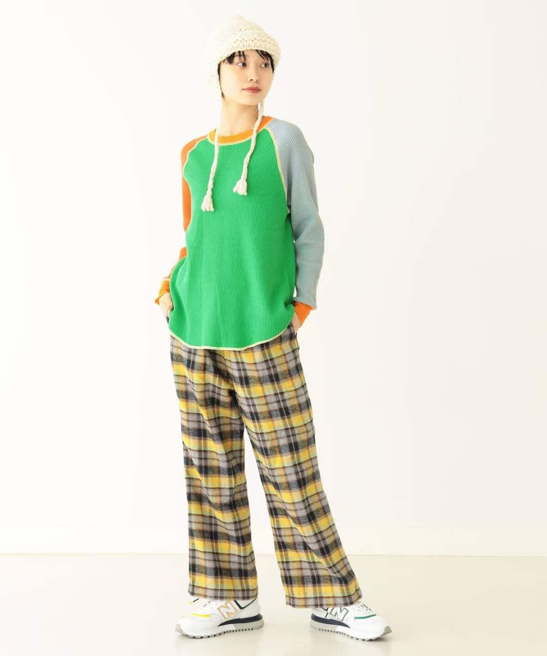 Beams boy 接拼淨色tee