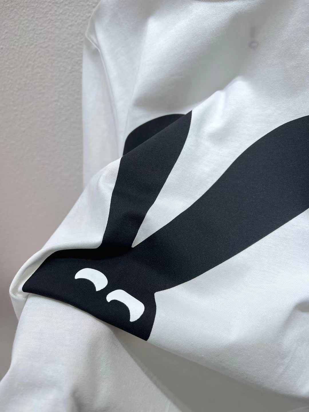An Ko Rau rabbit tee