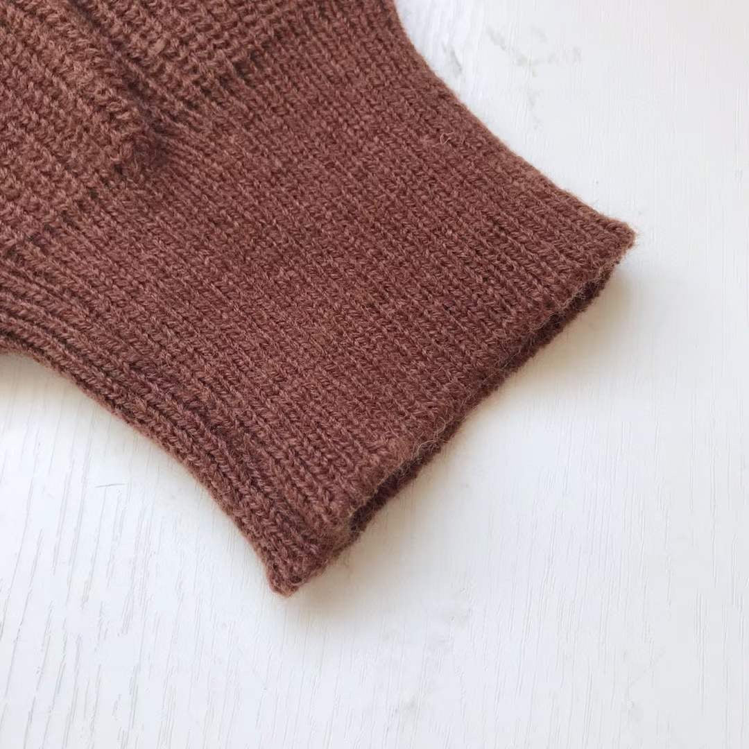 Nenet V sharp撞色cardigan