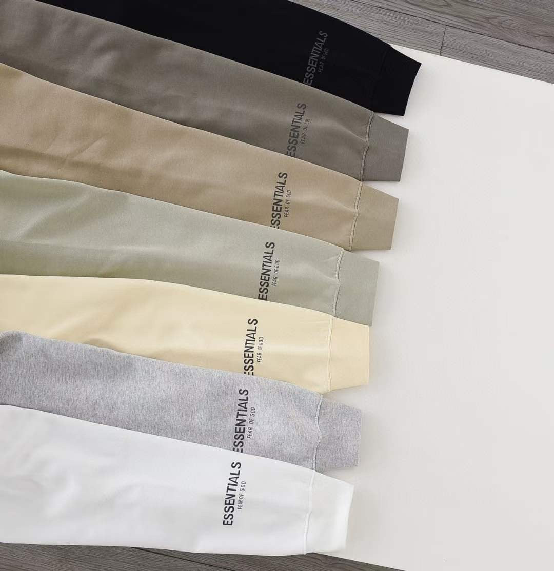 Essentials logo 衛衣