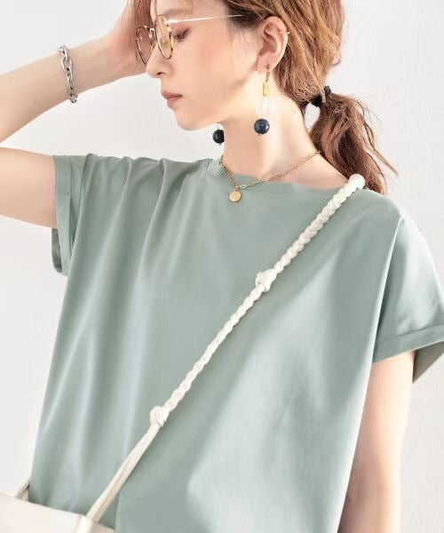 日單淨色tee