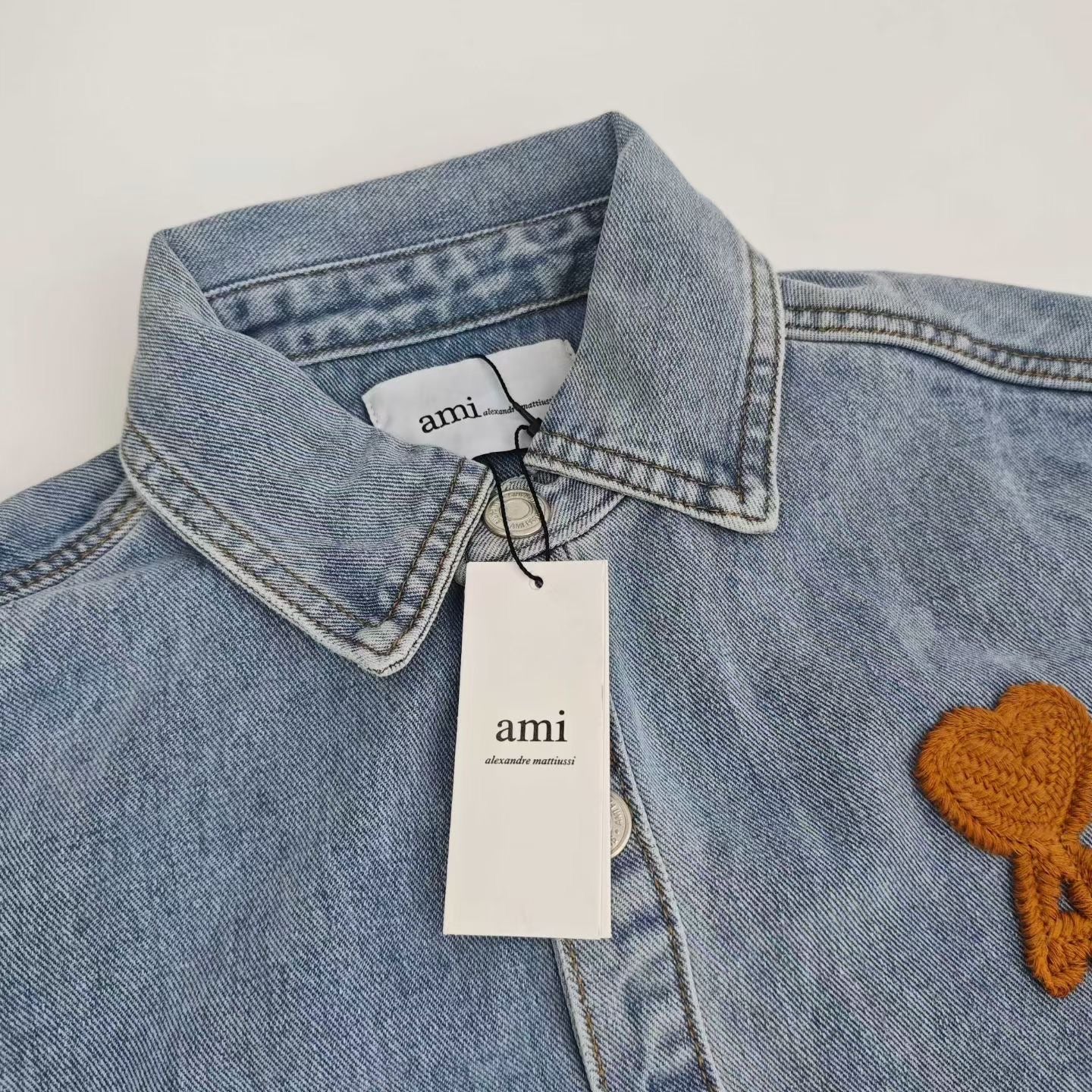 AMI 立體刺繡心心裇衫