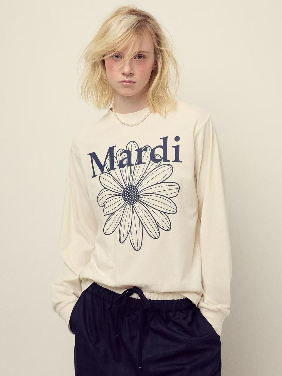 Mardi Mercredi logo tee