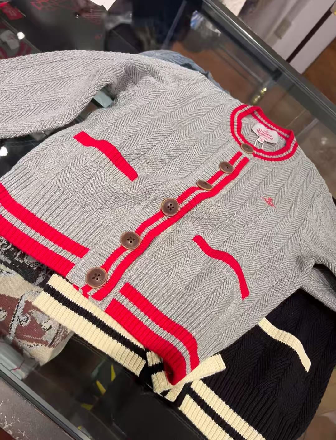 Vivienne Westwood撞色針織Cardigan