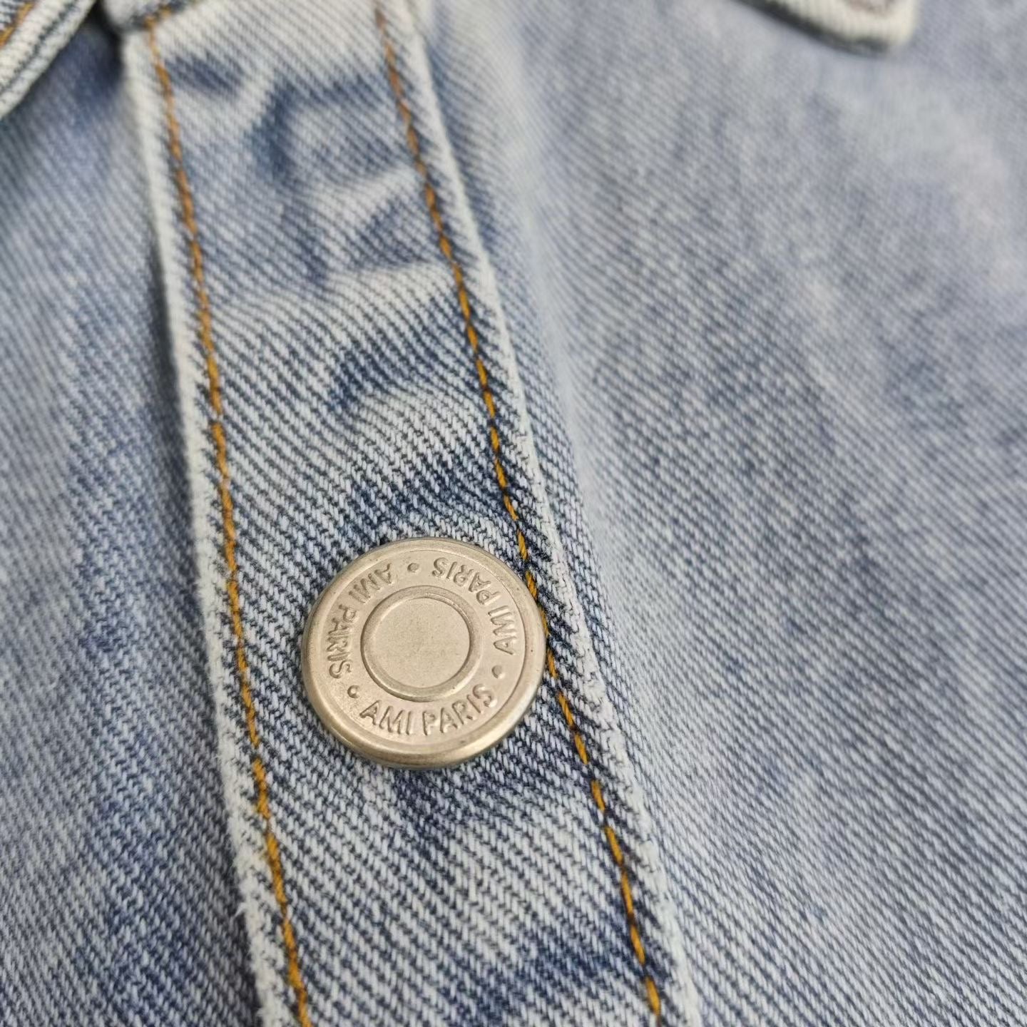 AMI 立體刺繡心心裇衫