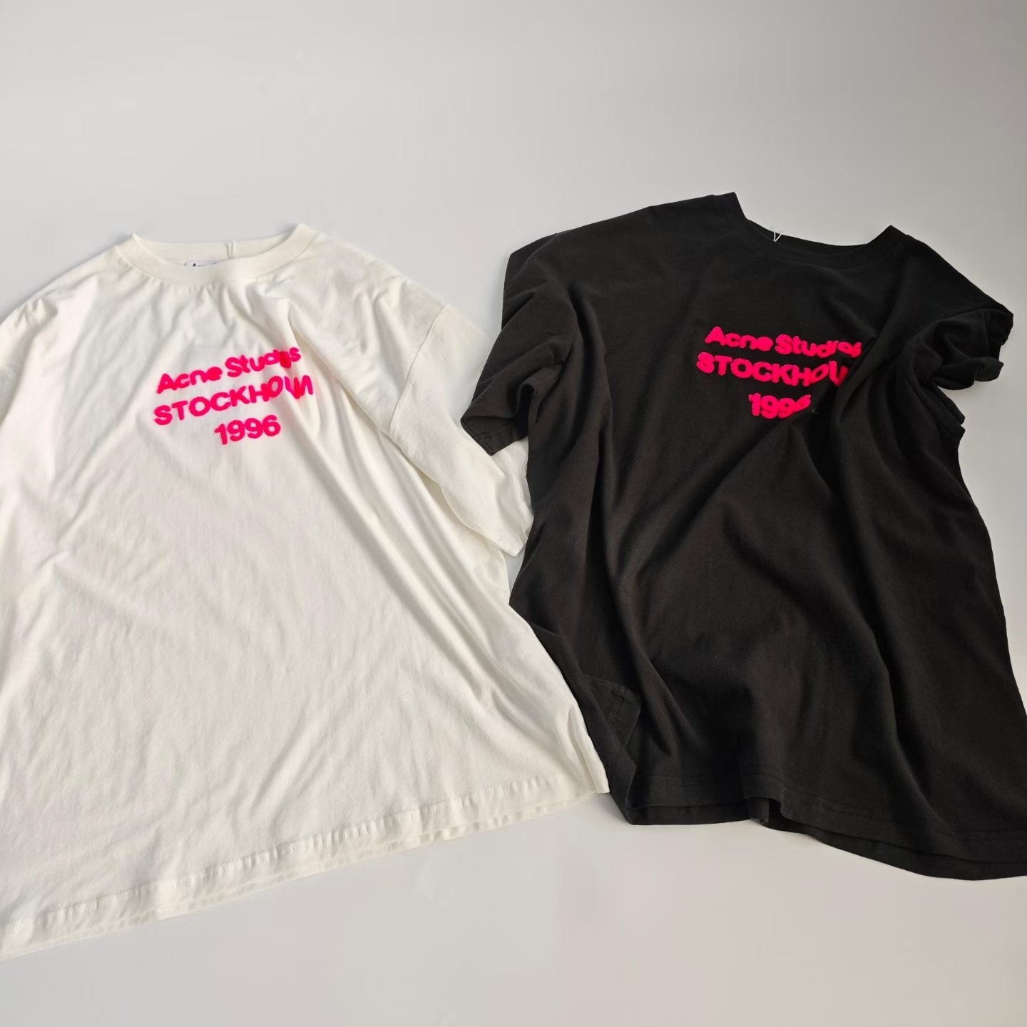 Acne studios 植絨logo tee