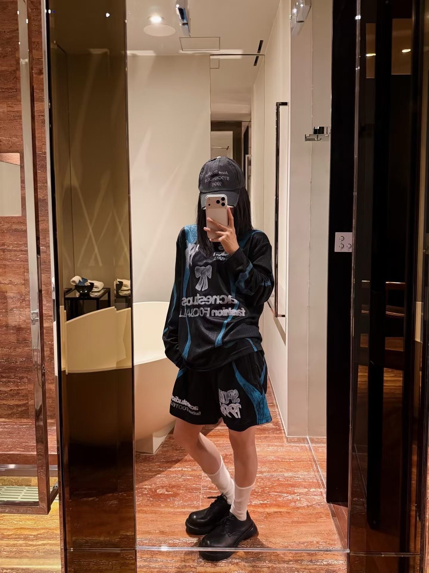 Acne studios 蝴蝶結足球長袖tee