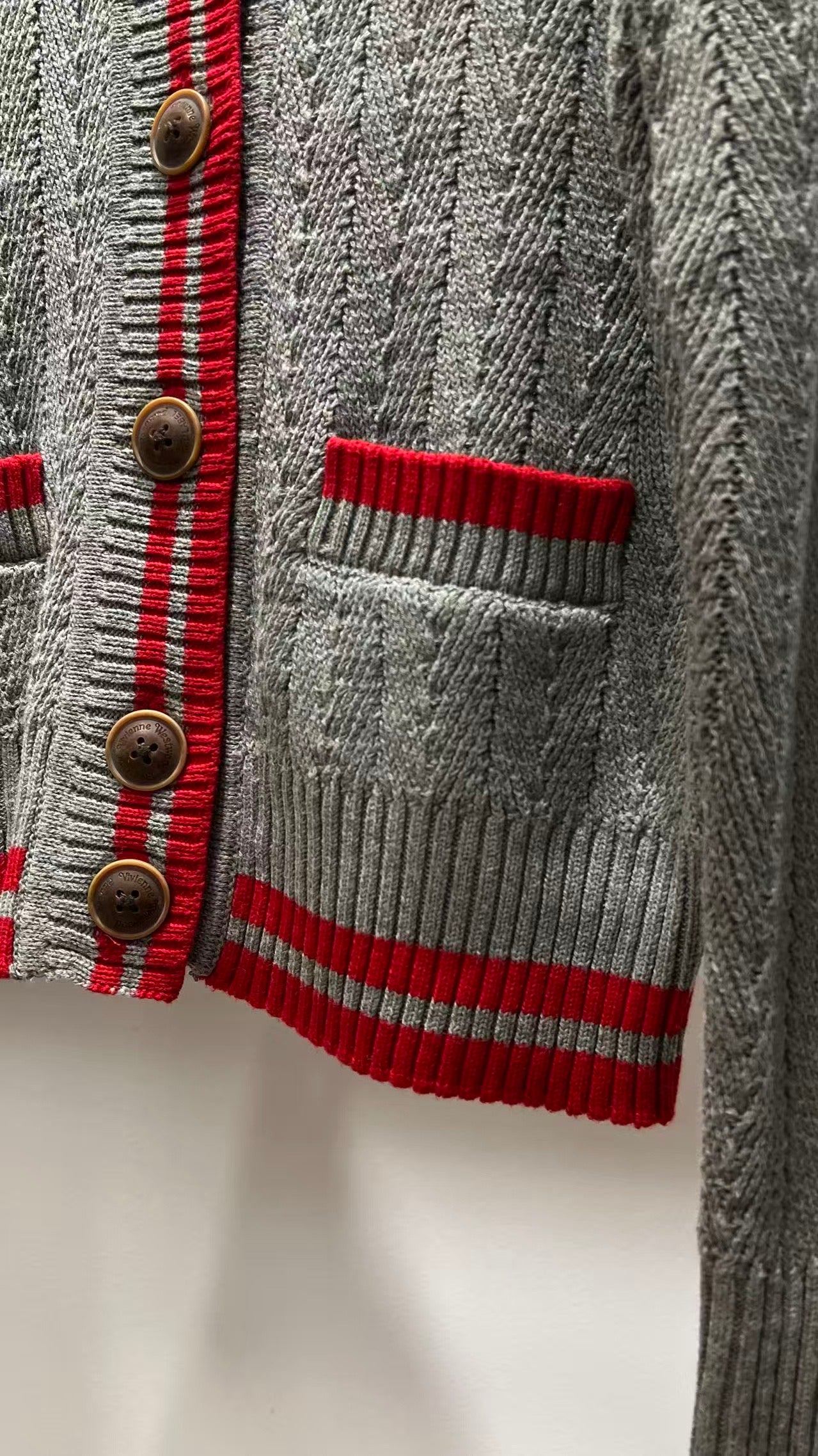 Vivienne Westwood撞色針織Cardigan