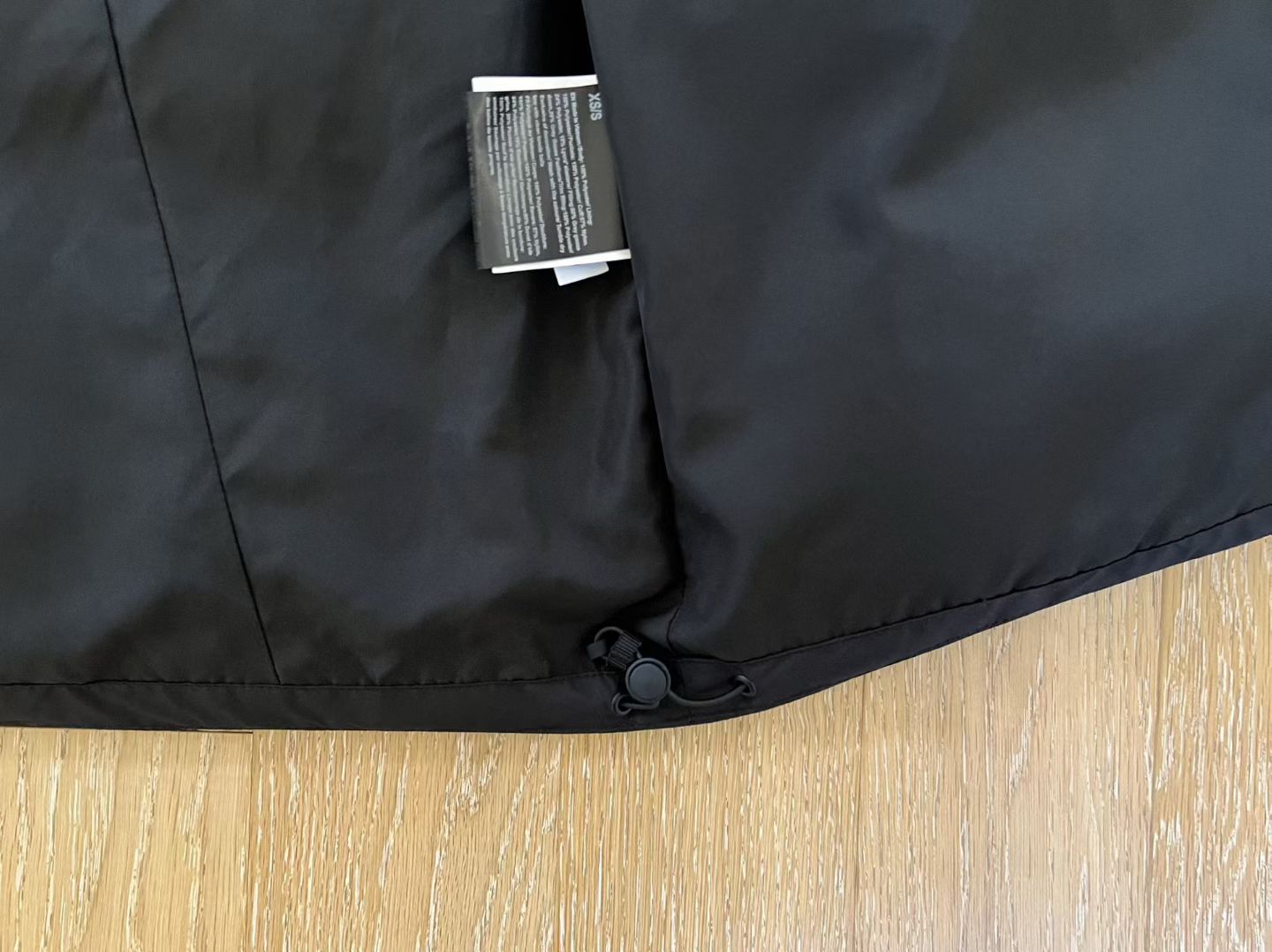 Lululemon 中長羽絨