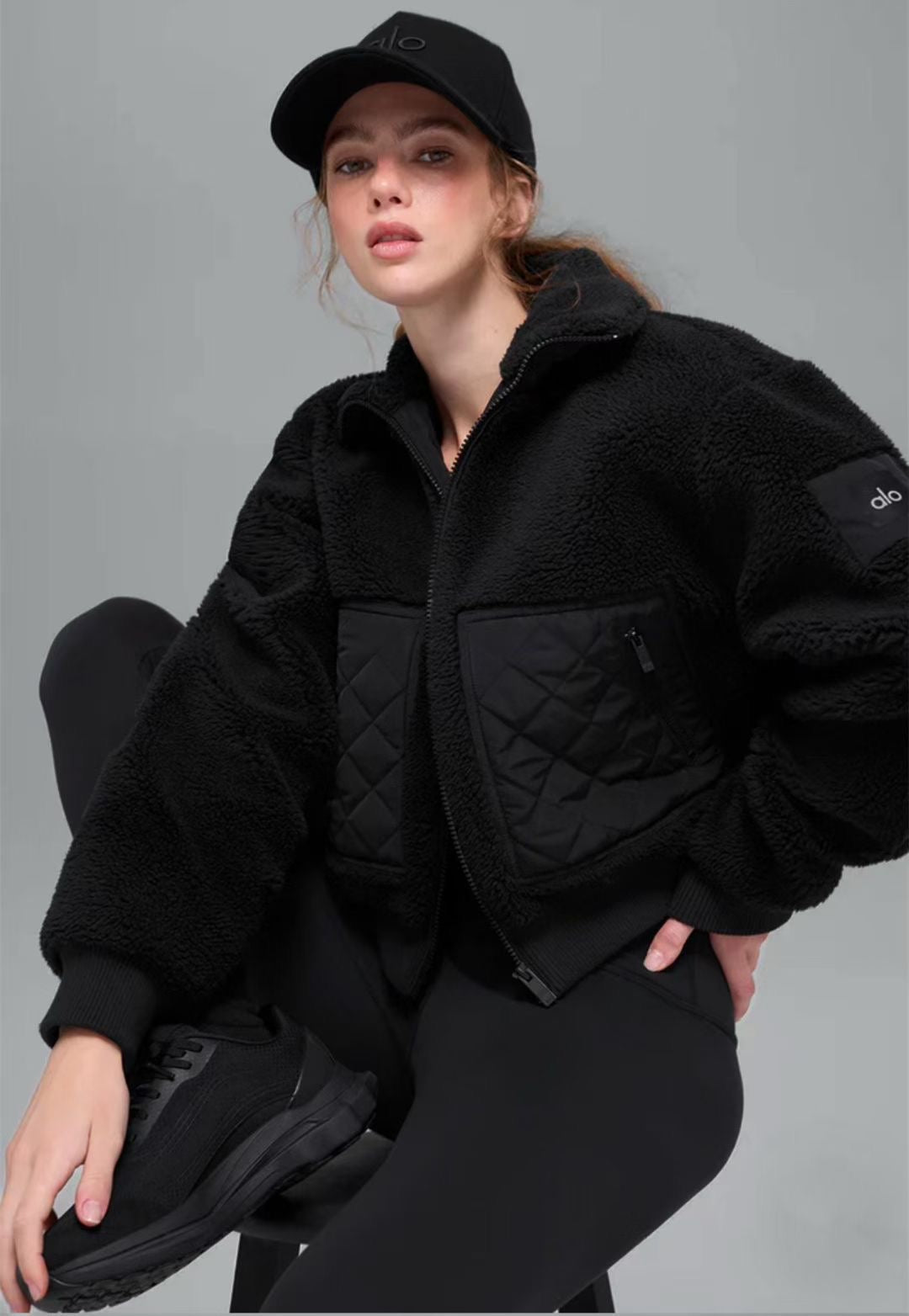 Alo羊羔搖粒絨外套