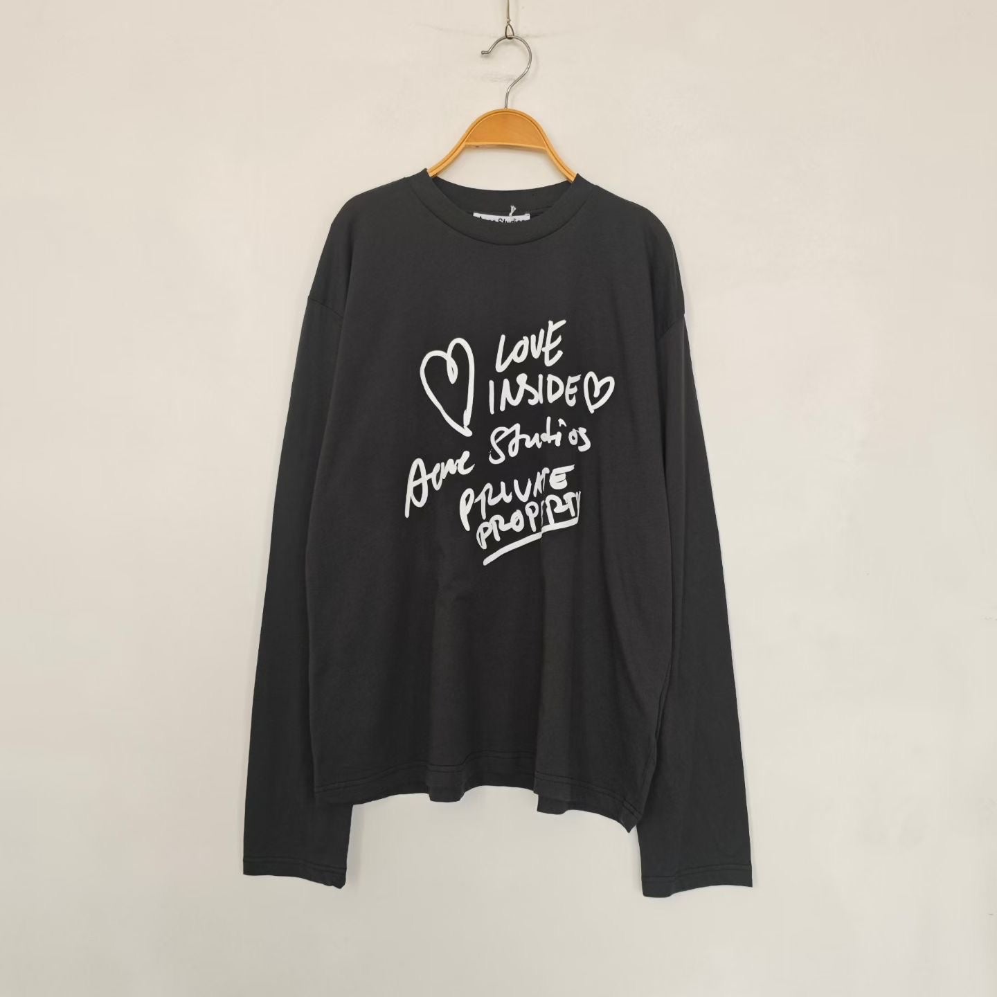 Acne studios 塗鴉tee
