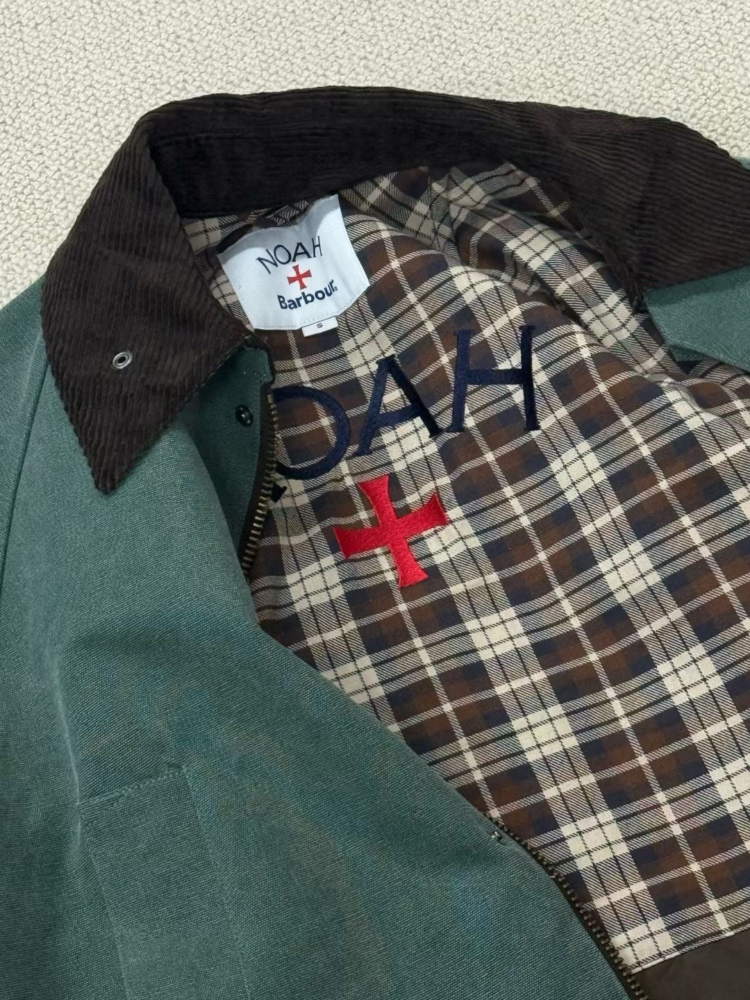 Barbour x Noah中長刺繡外套