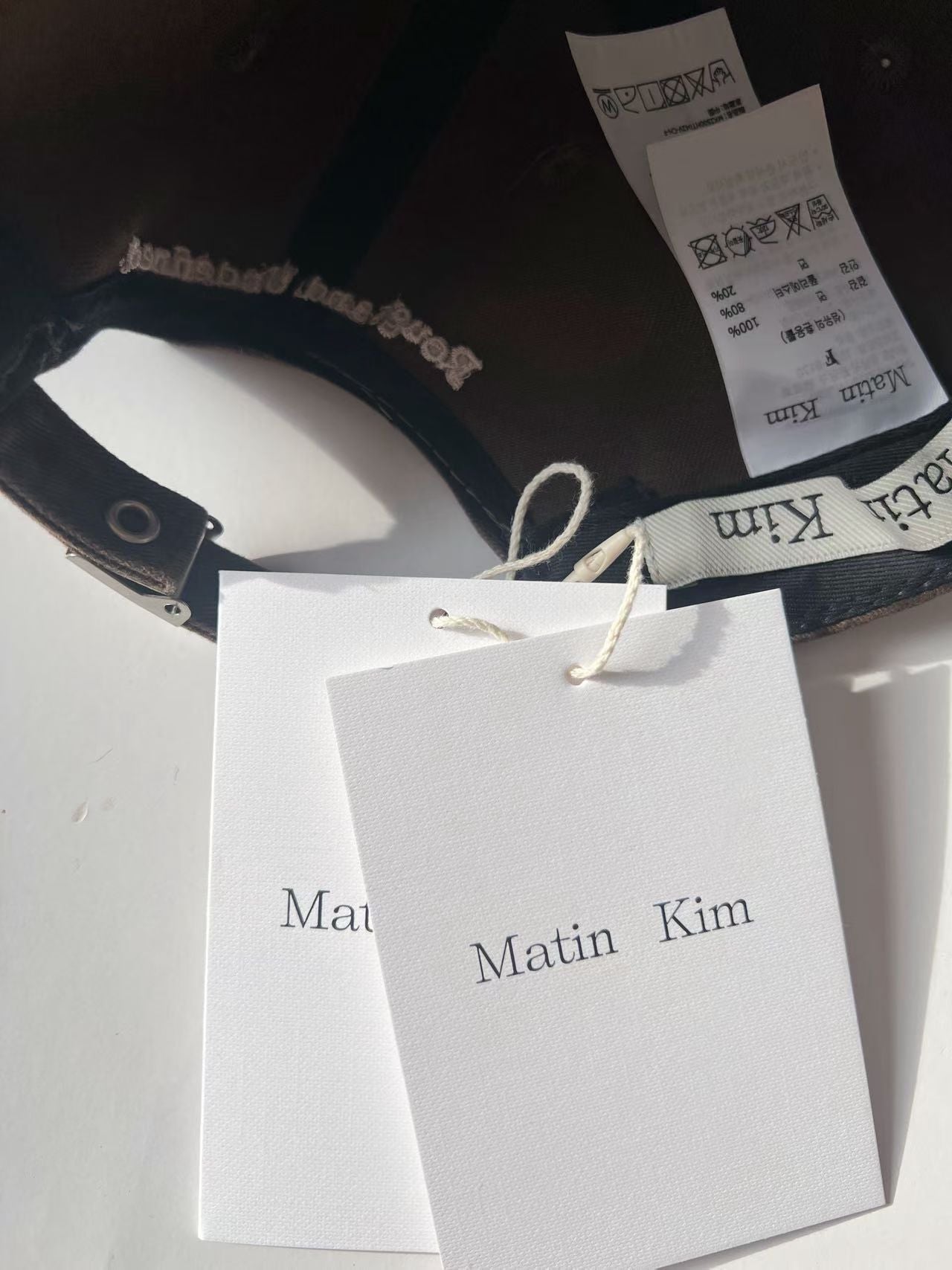 Matin Kim logo刺繡帽