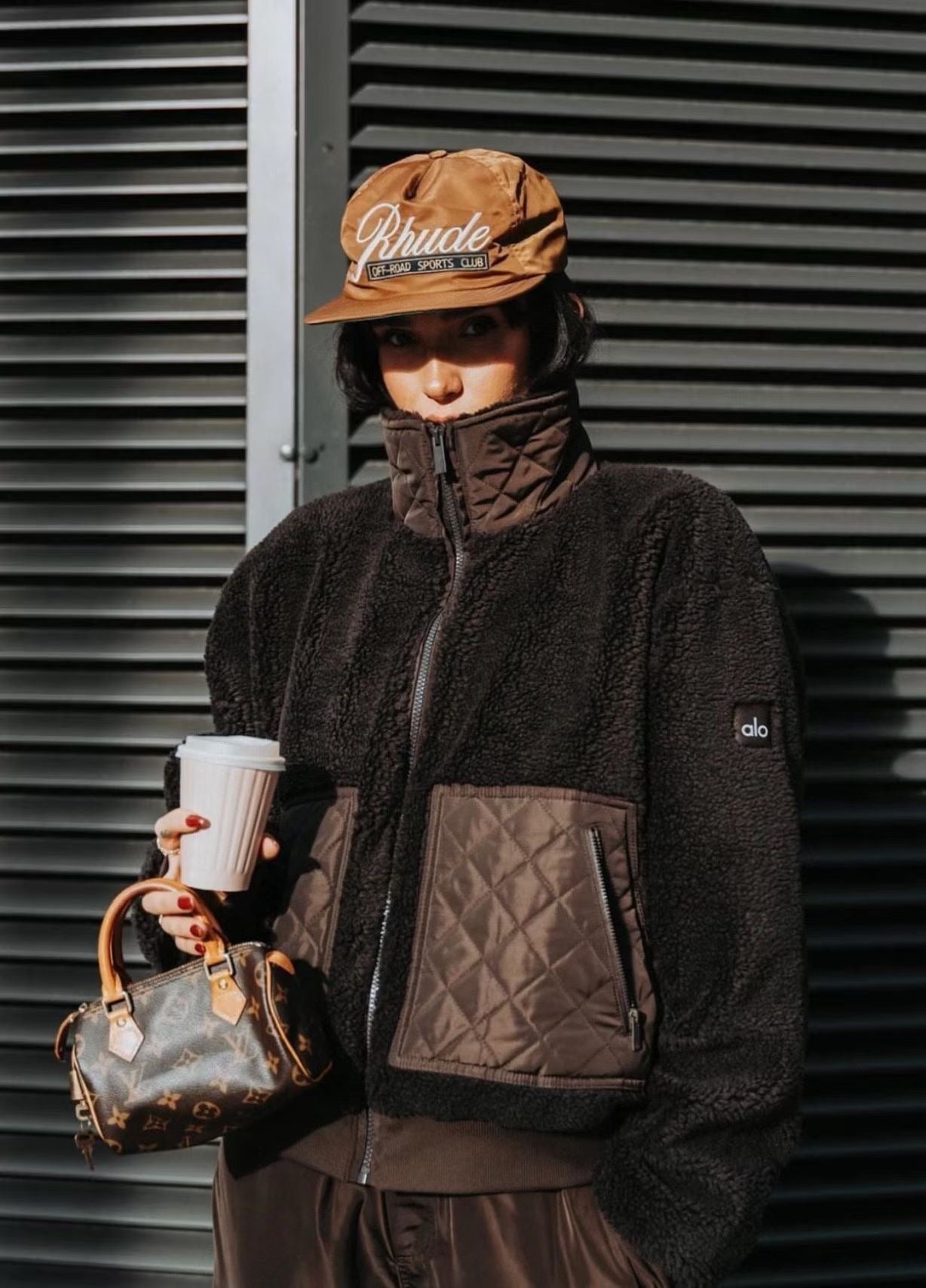 Alo羊羔搖粒絨外套