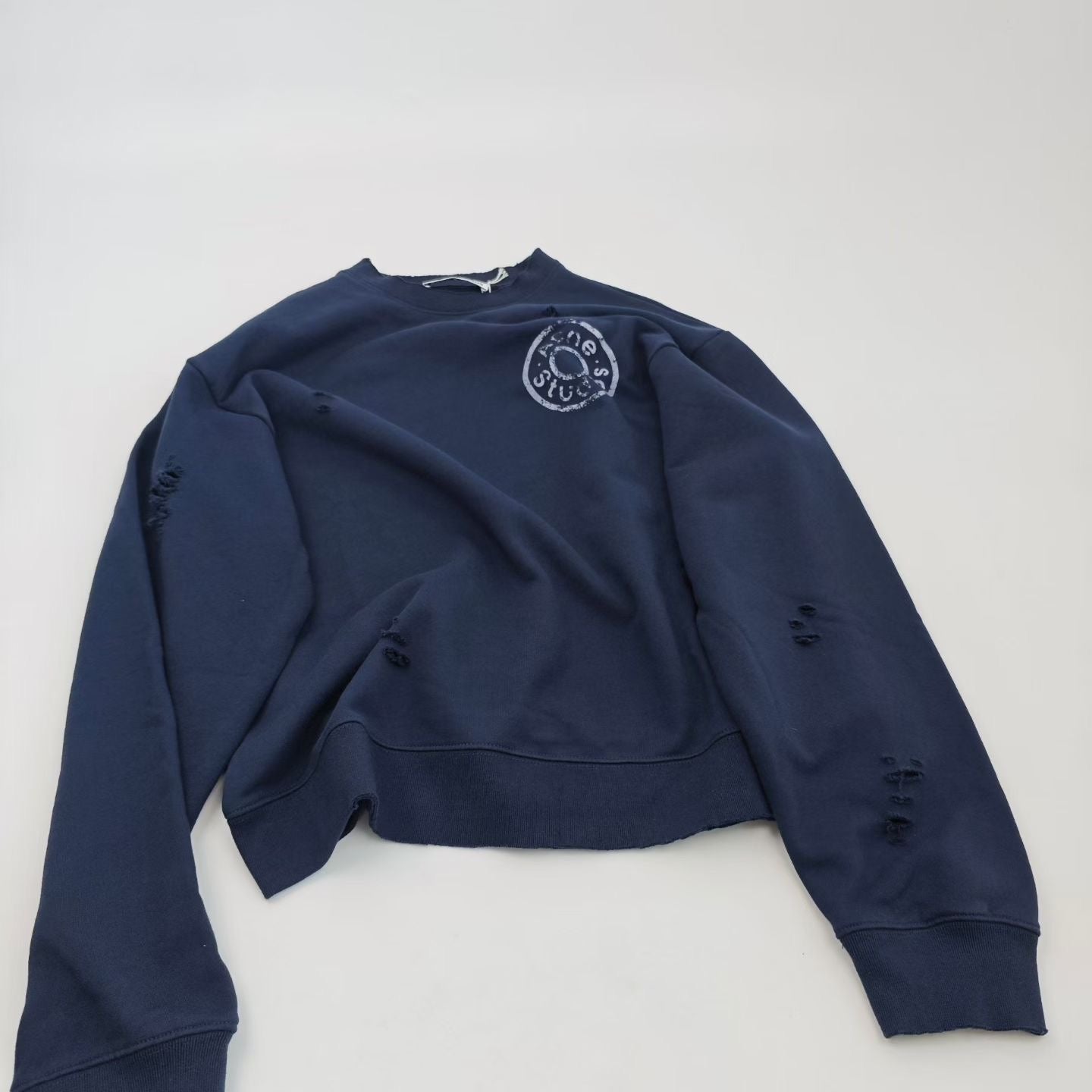 Acne studios 徽章破洞衛衣