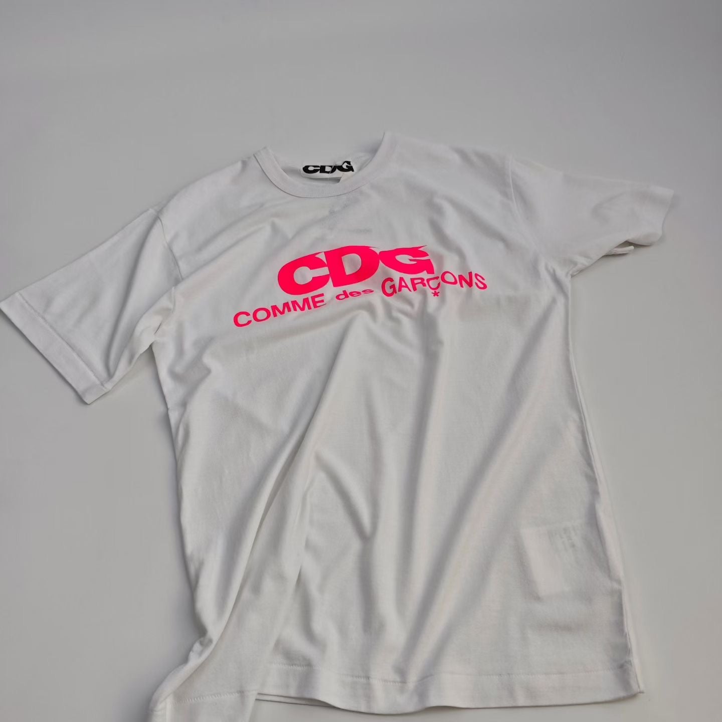 CDG play 粉紅logo tee