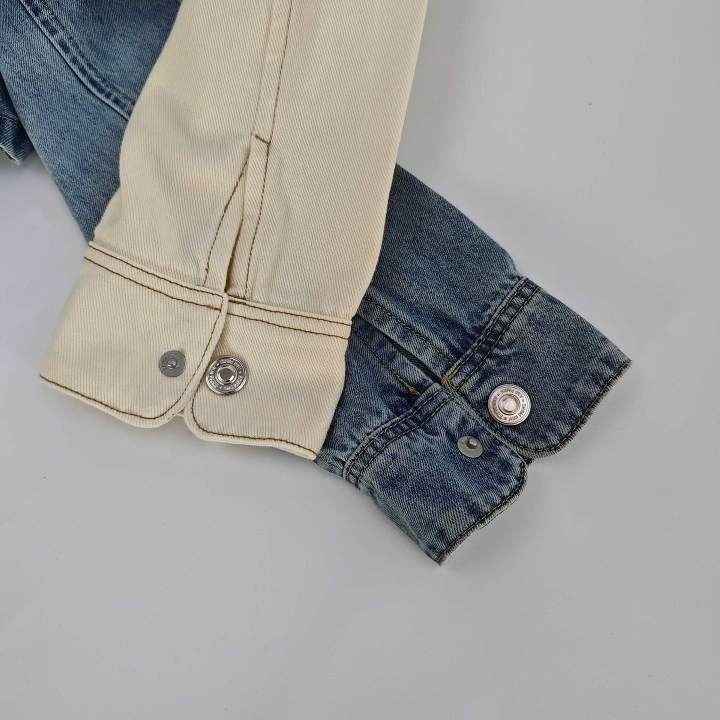 AMI 刺繡大logo牛仔裇衫