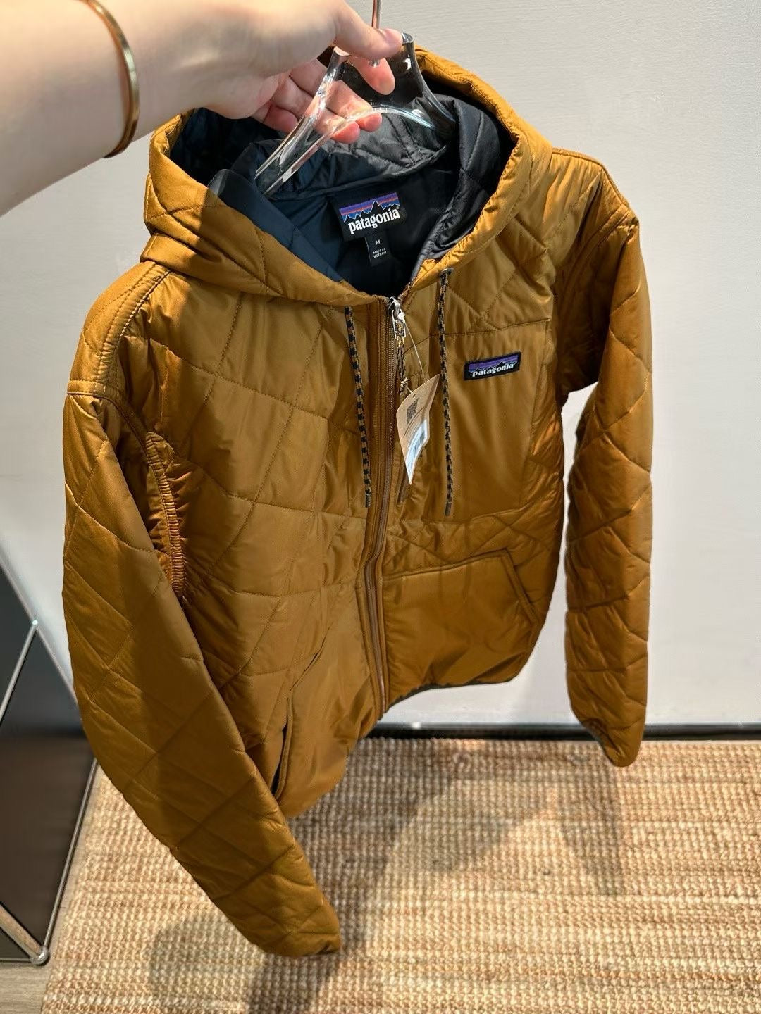 Patagonia 有帽外套