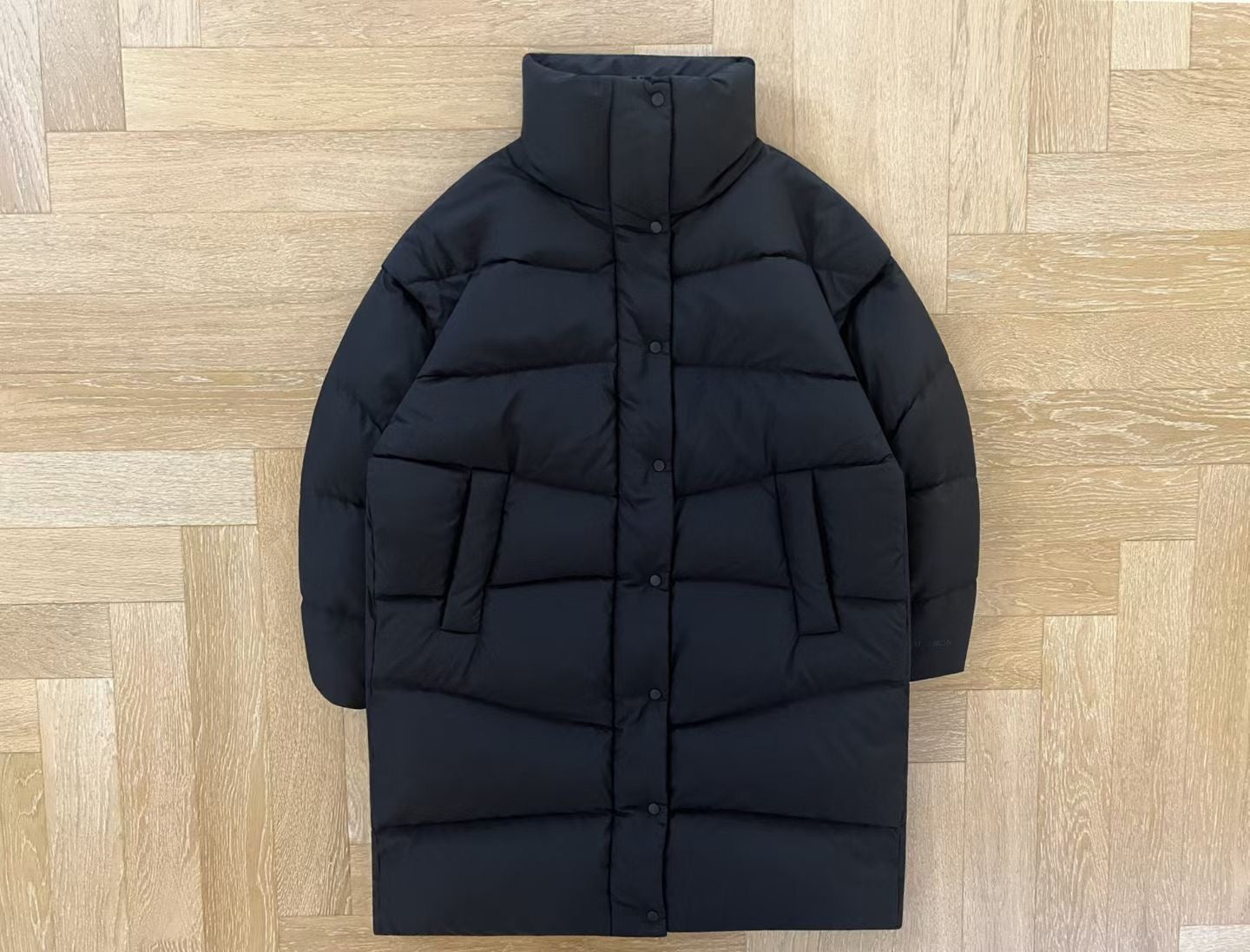 Lululemon 中長羽絨