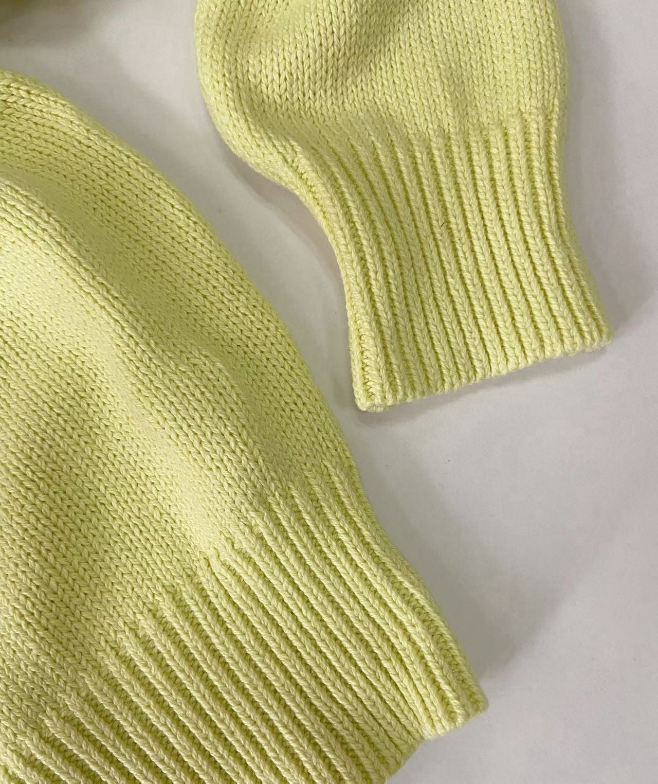 Stussy 針織衫