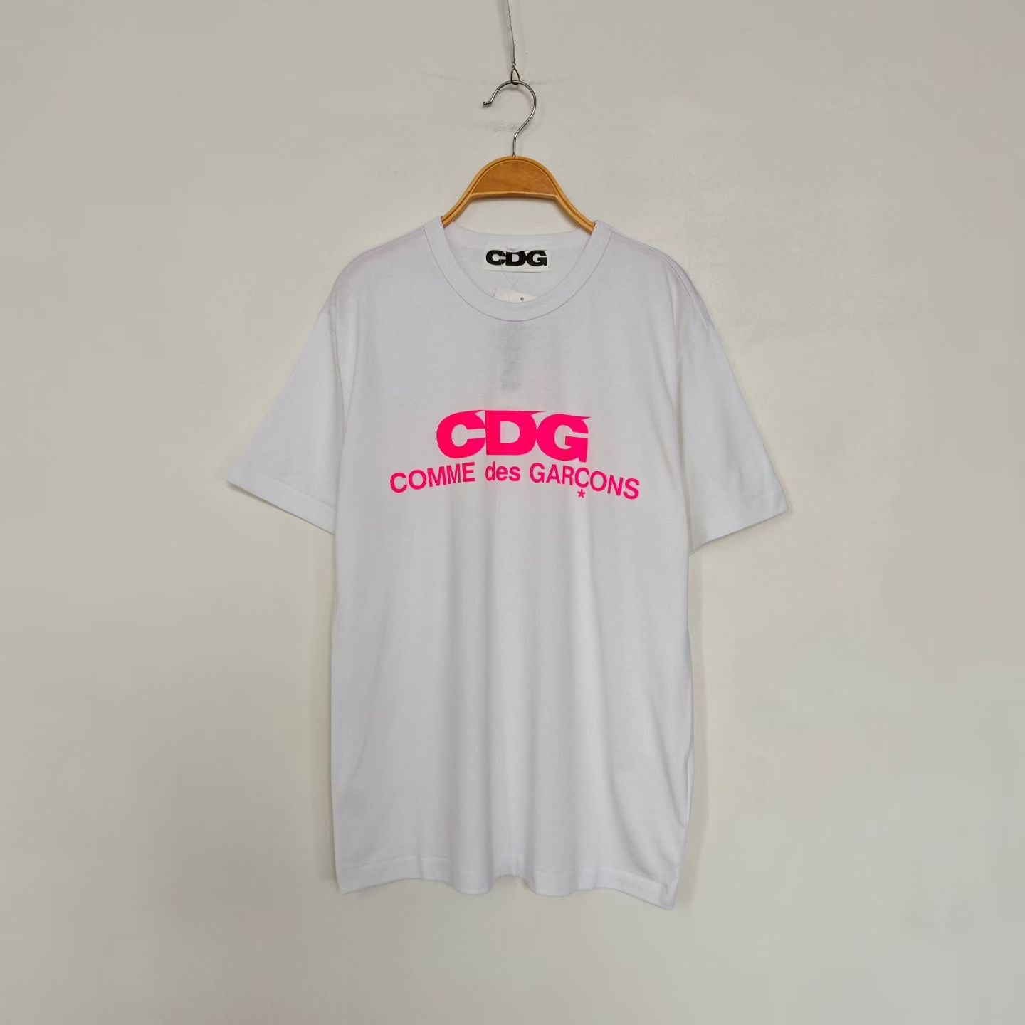 CDG play 粉紅logo tee