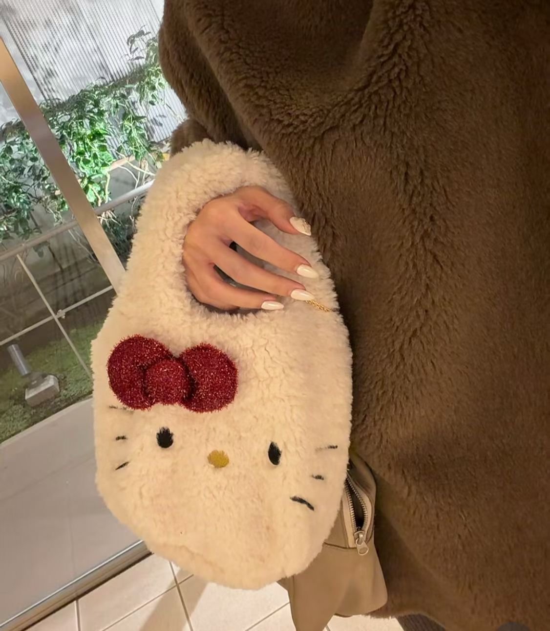 Hello Kitty毛絨袋