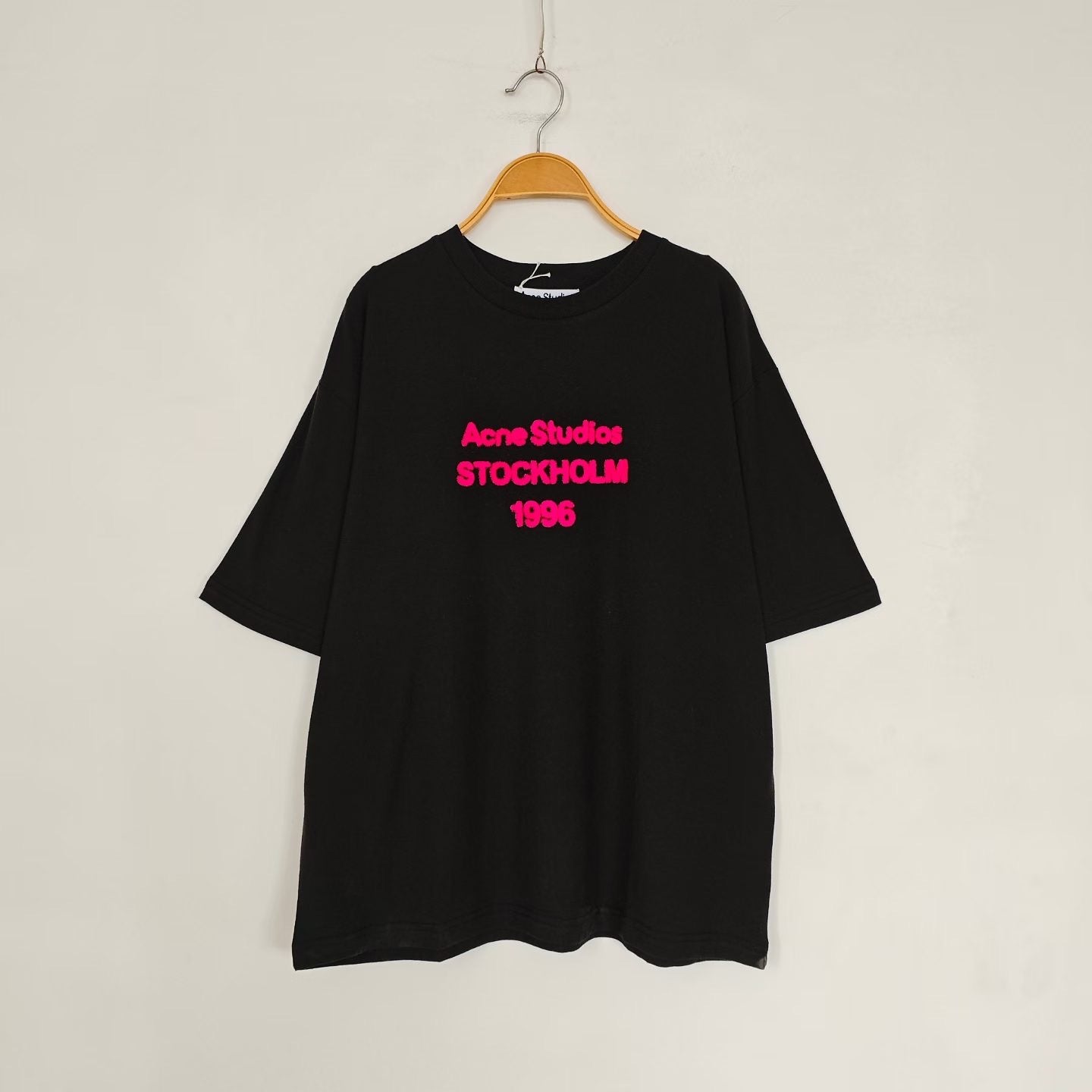 Acne studios 植絨logo tee