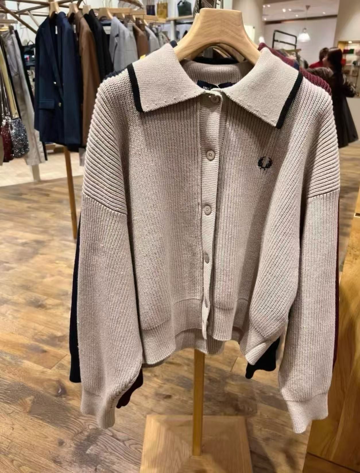 Fred perry企領針織cardigan