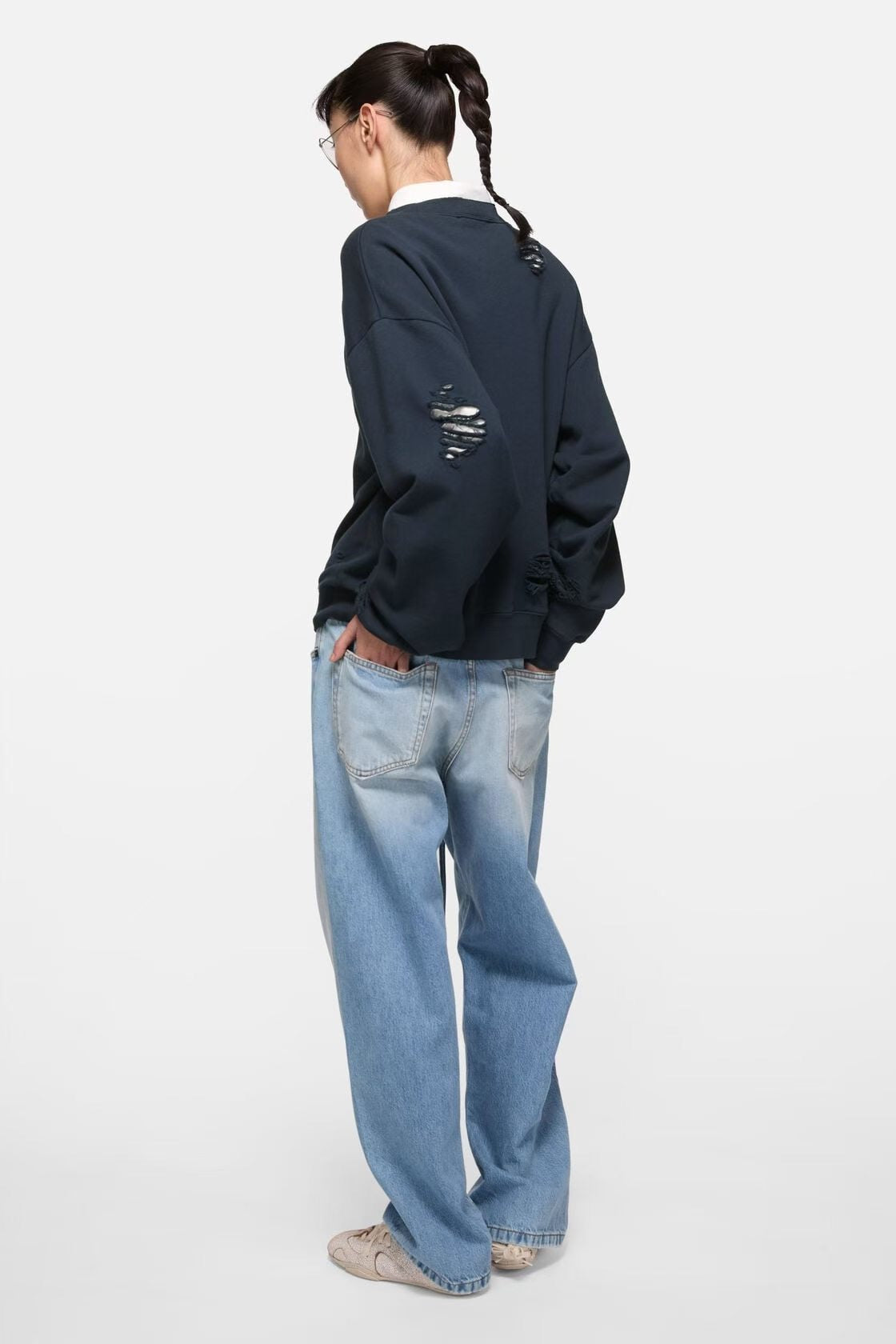 Acne studios 徽章破洞衛衣