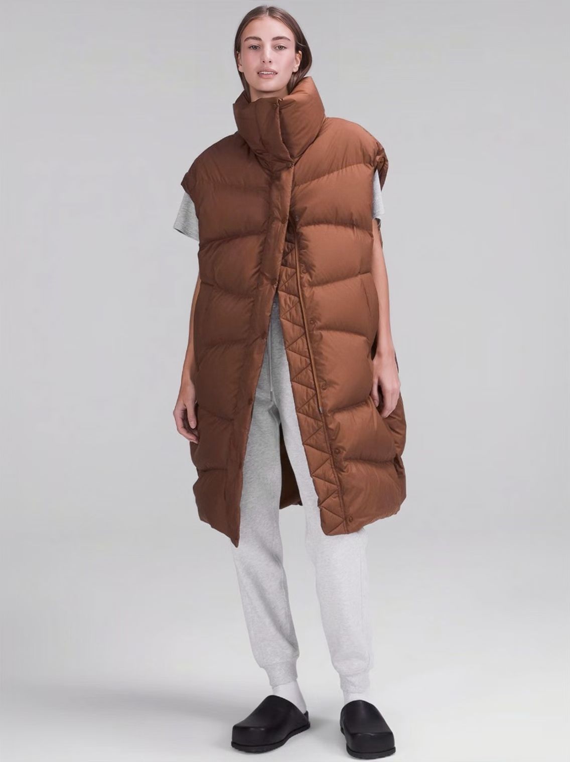 Lululemon 中長羽絨