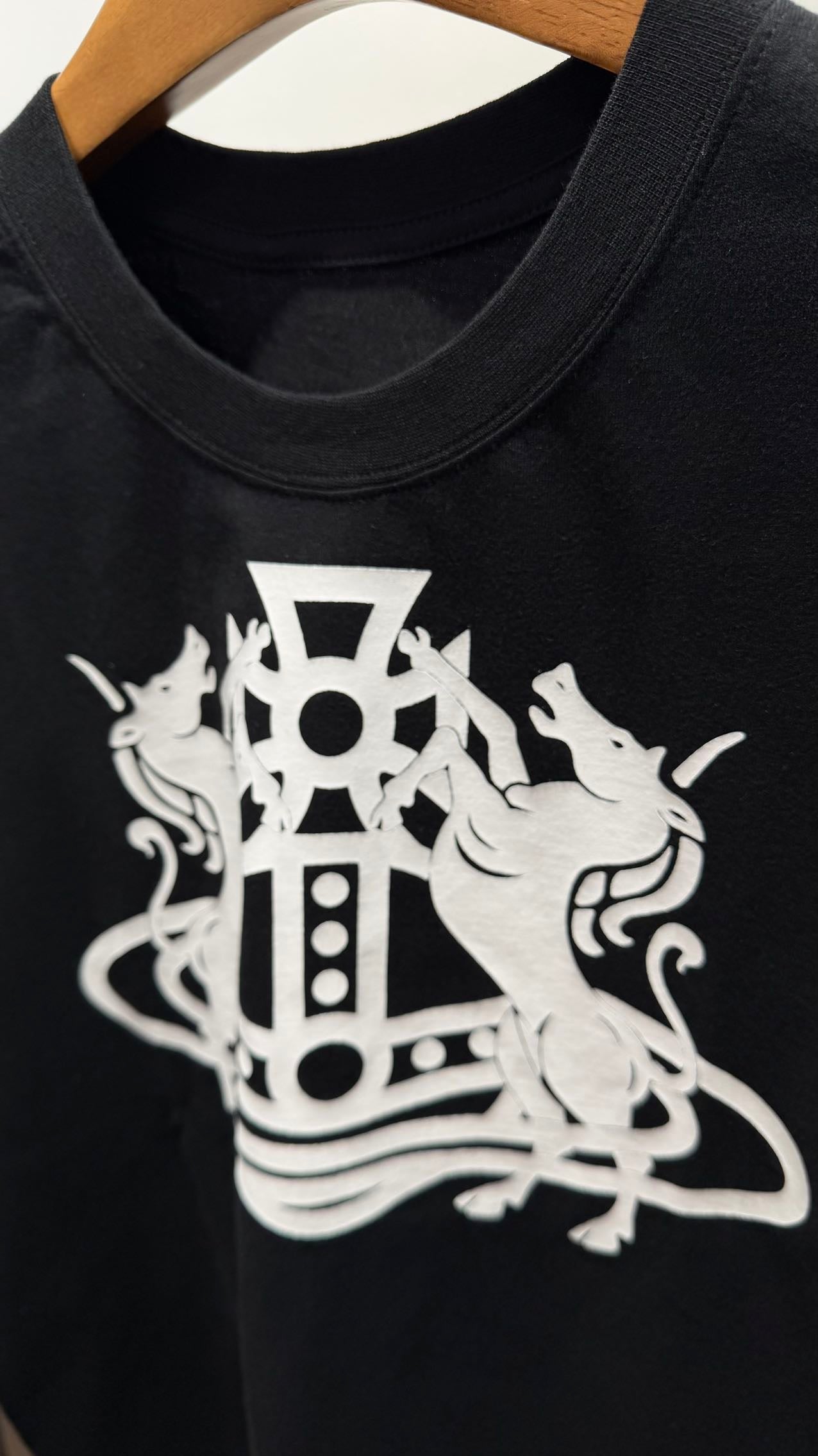 Vivienne Westwood 馬年tee