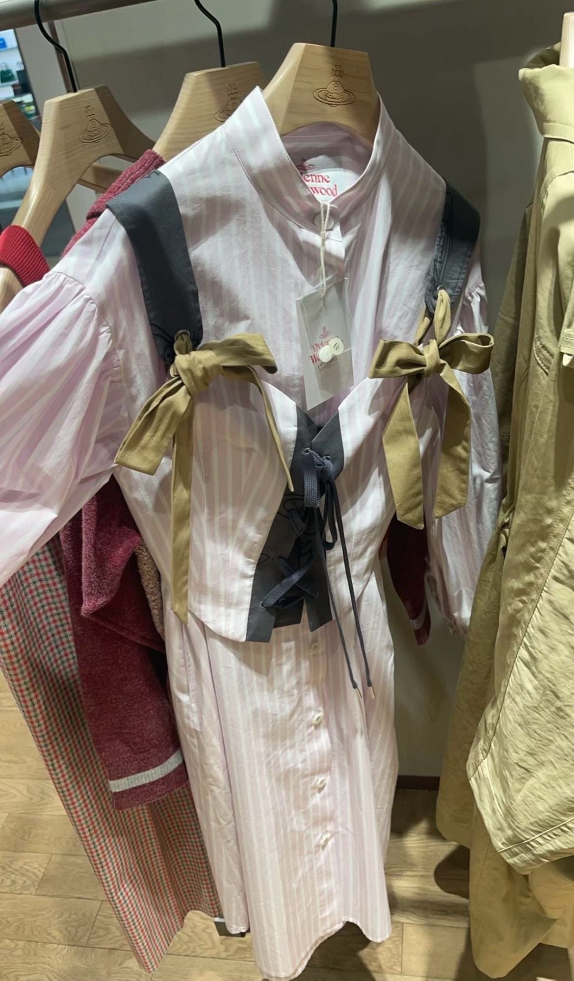 Vivienne Westwood裇衫one piece 連吊帶背心