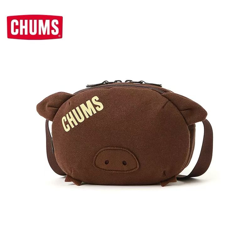 Chums pig shoulder pouch
