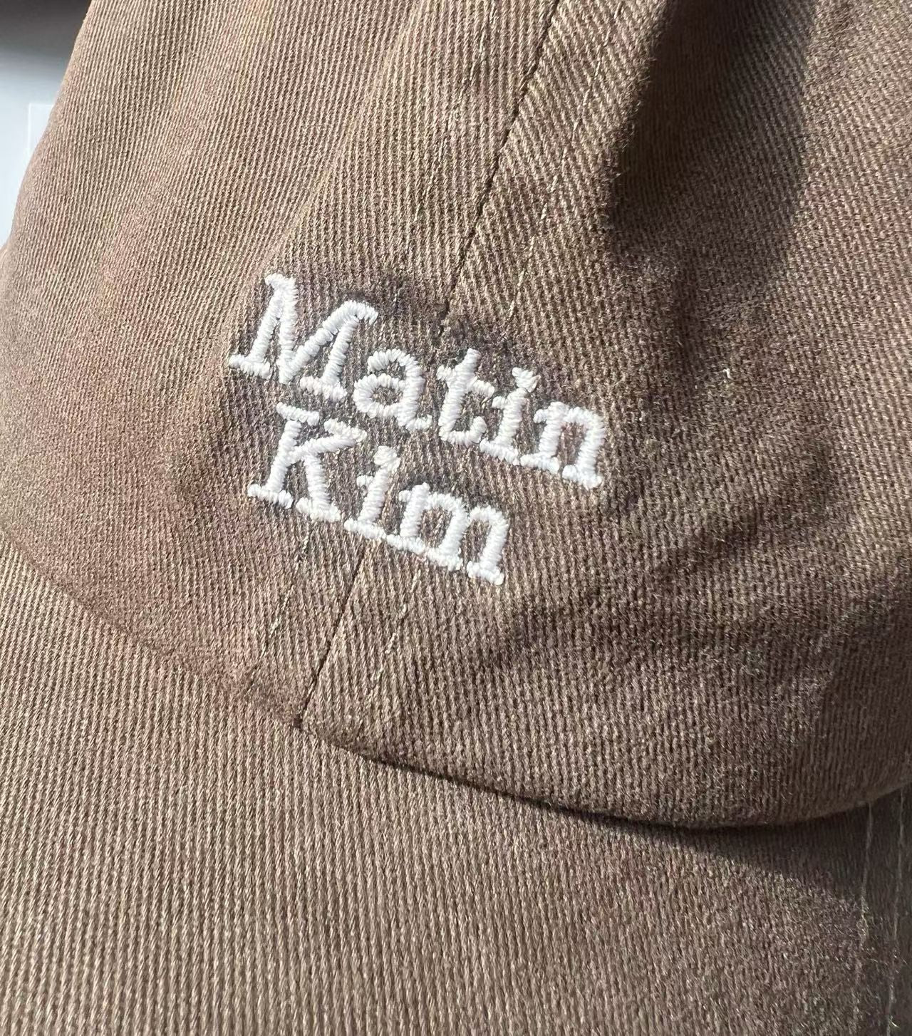 Matin Kim logo刺繡帽