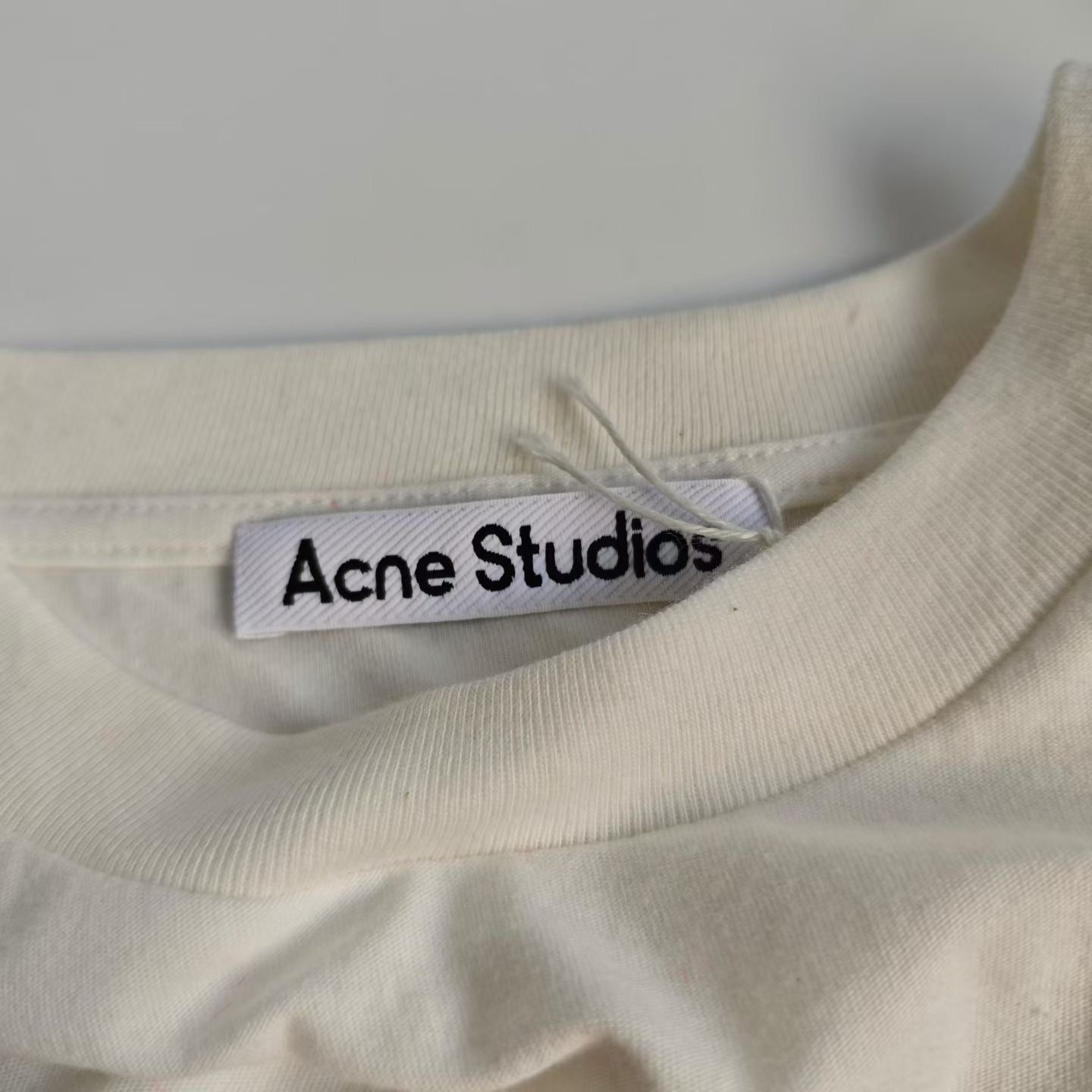 Acne studios 植絨logo tee