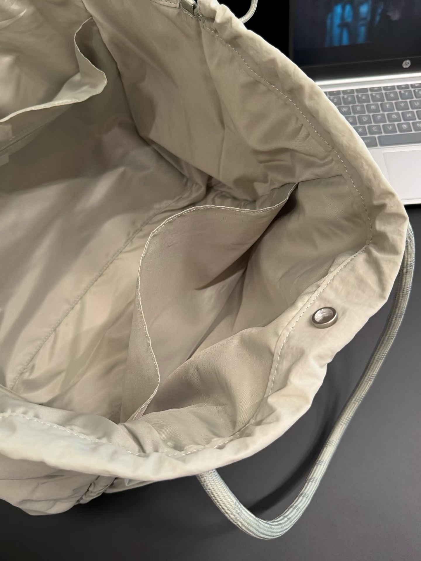 Lululemon tote bag
