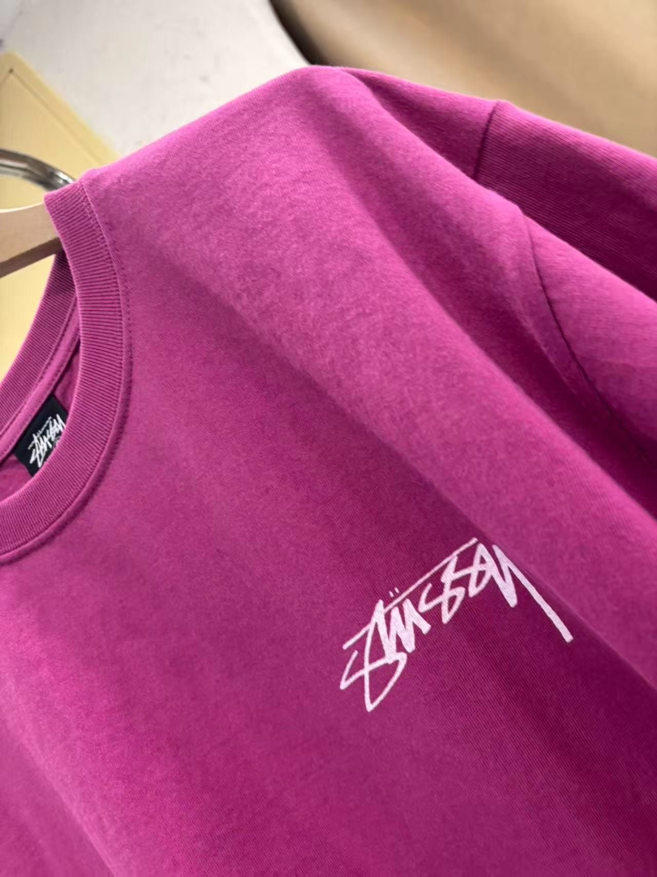Stussy 滑板logo tee