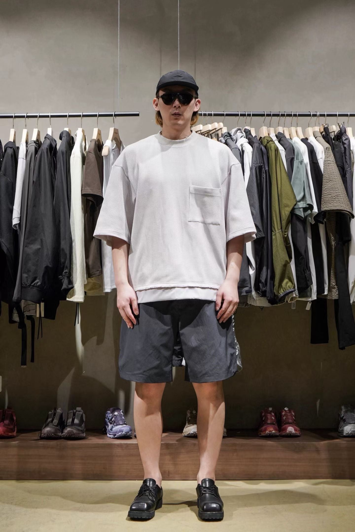 Meanswhile solotex tee