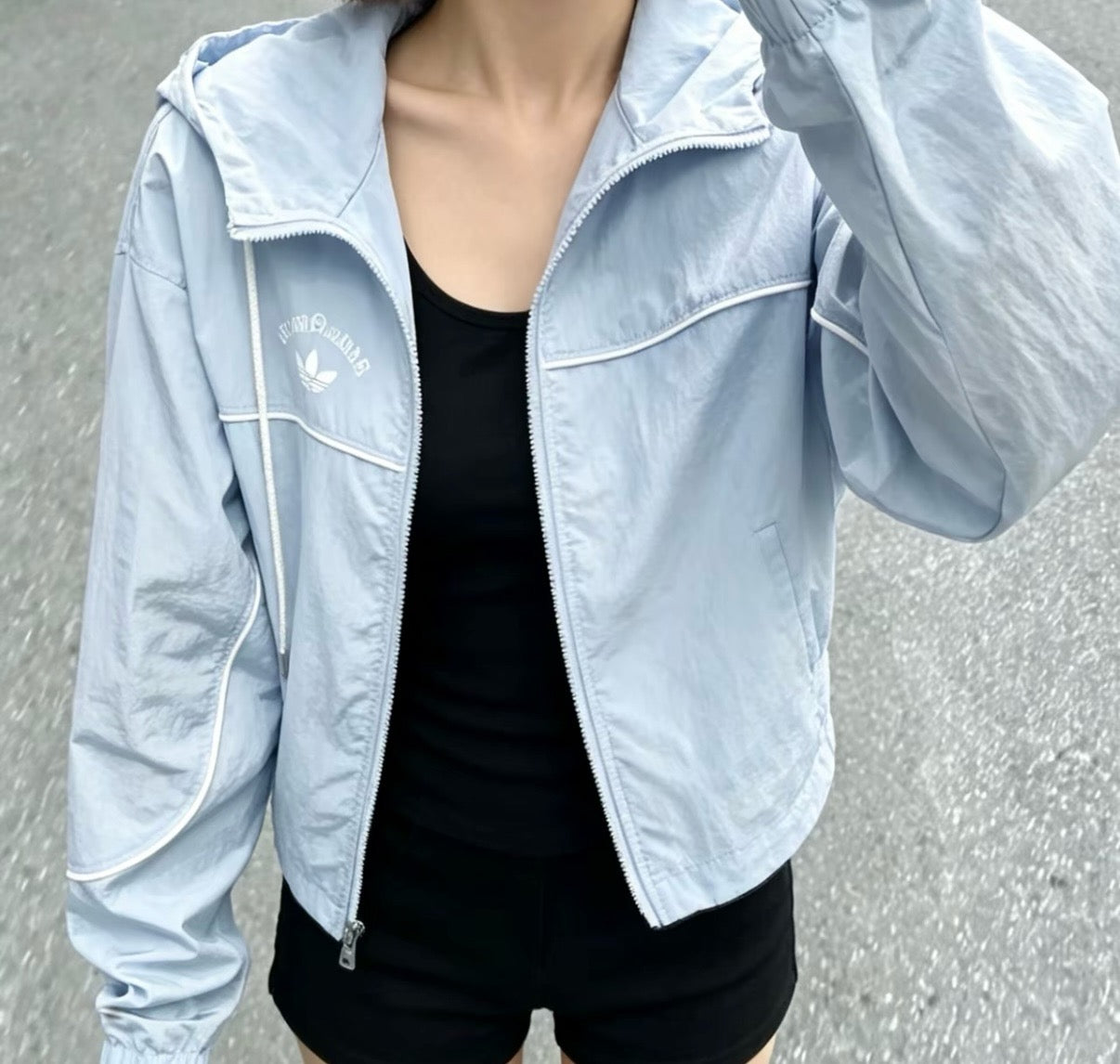 Adidas短身風褸