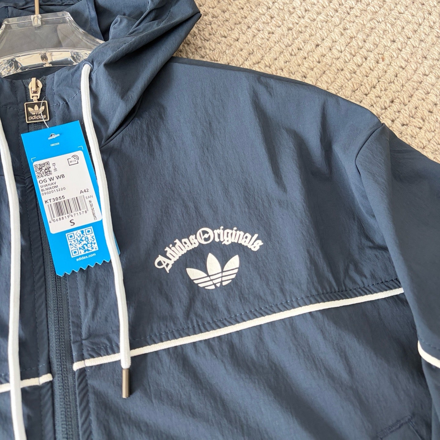 Adidas短身風褸