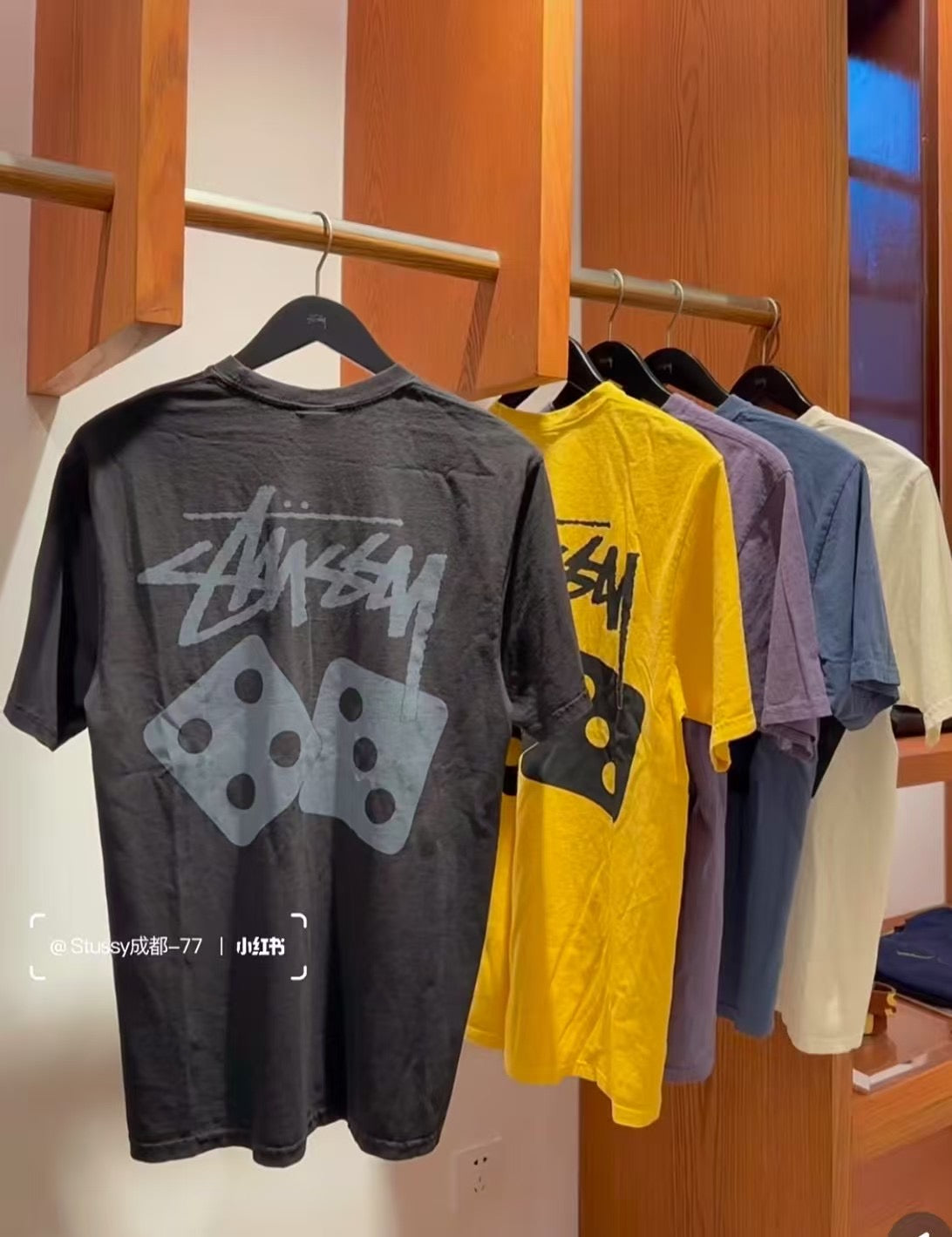 Stussy骰子tee