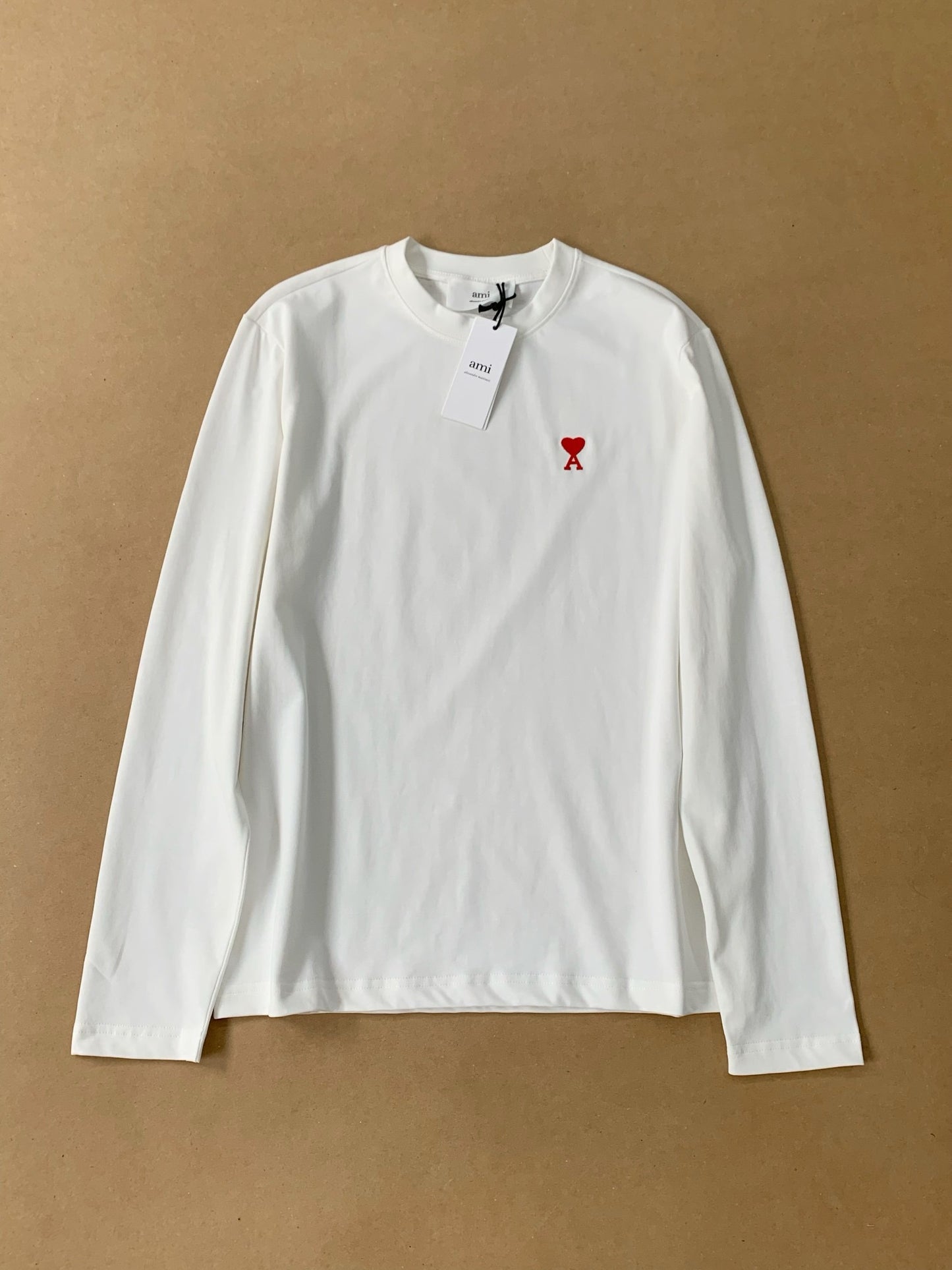 AMI 圓領tee
