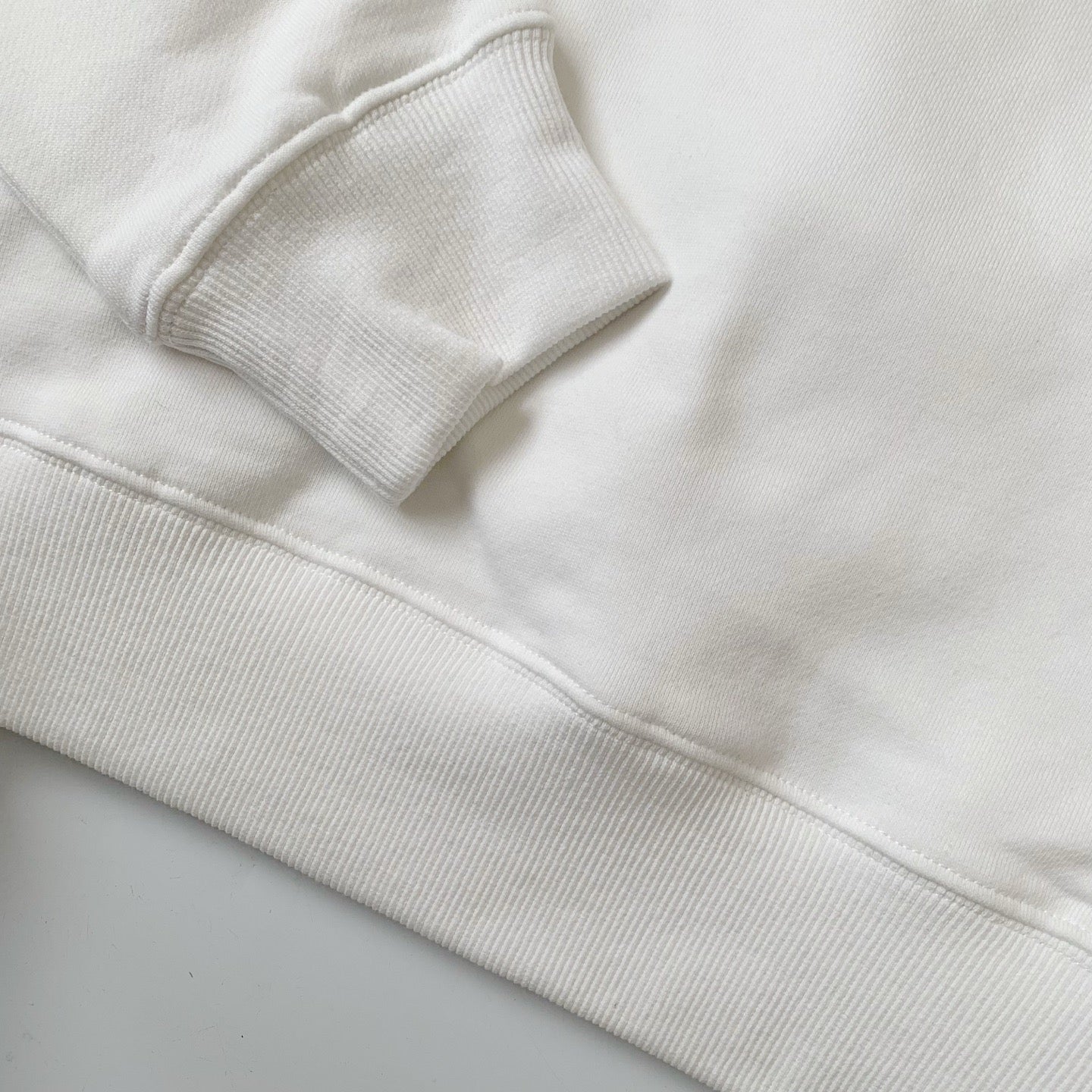 Agnes b b logo衛衣