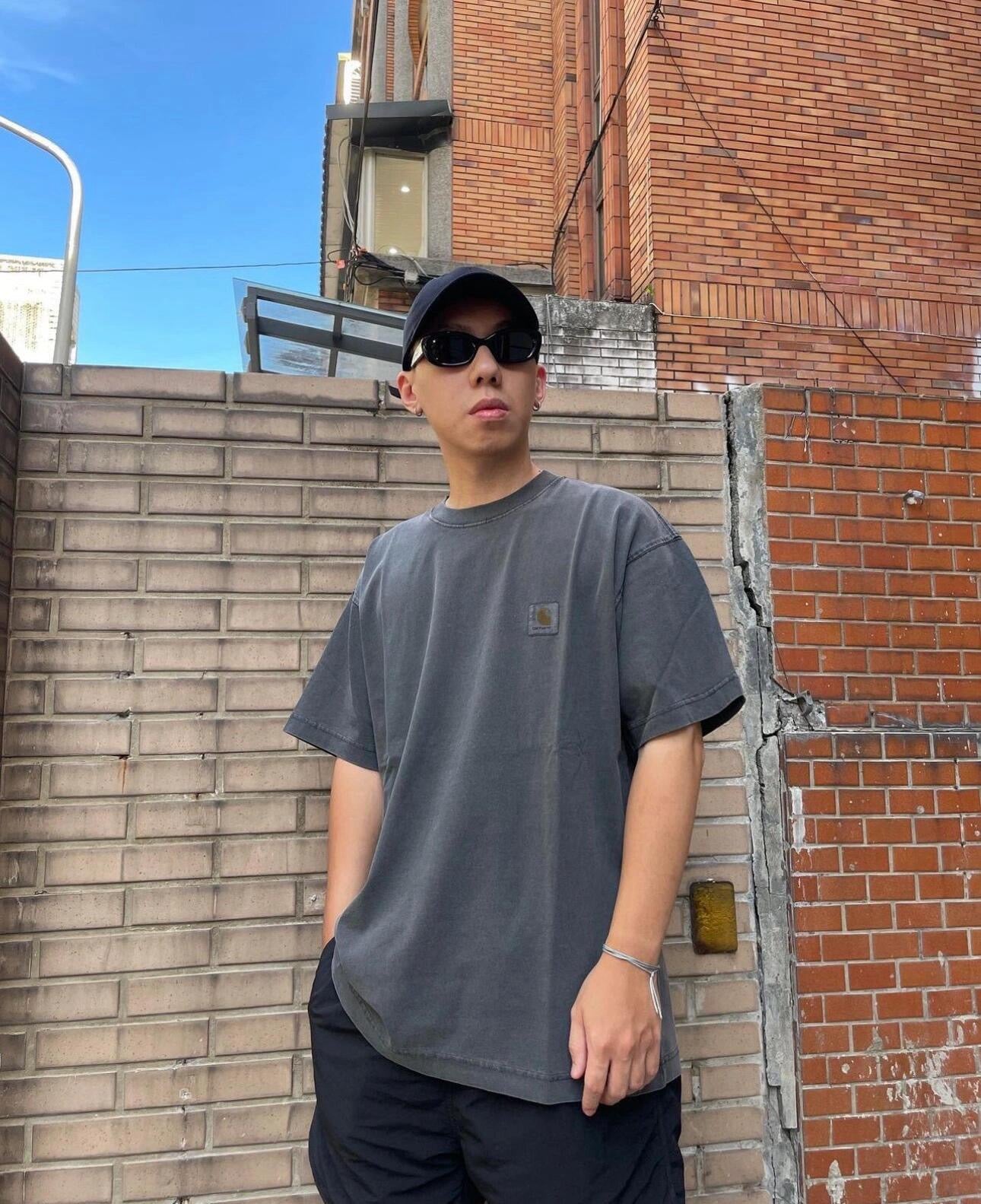 Carhartt logo tee