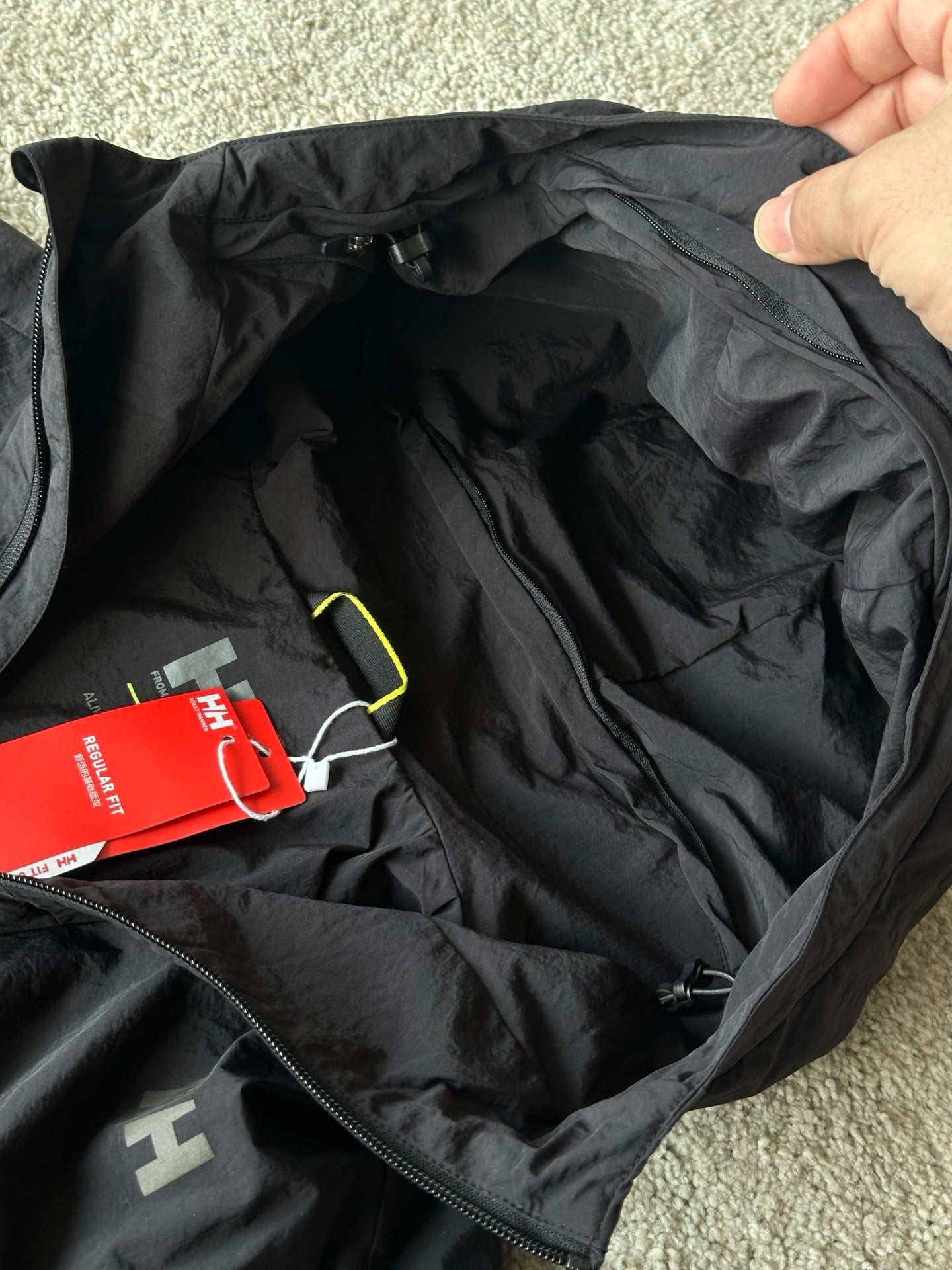 Helly Hansen 防風jacket