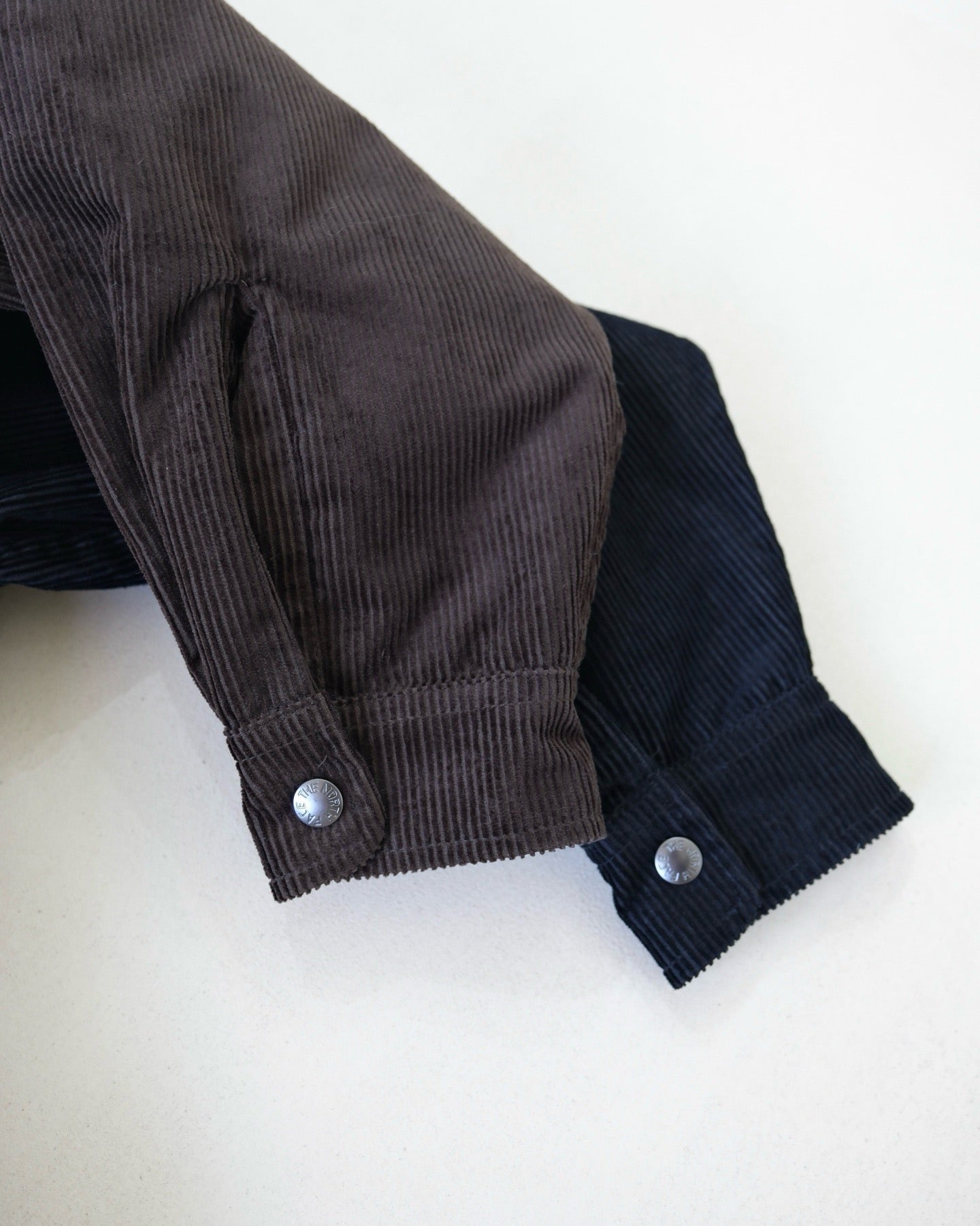 The North Face 灯芯絨裇衫