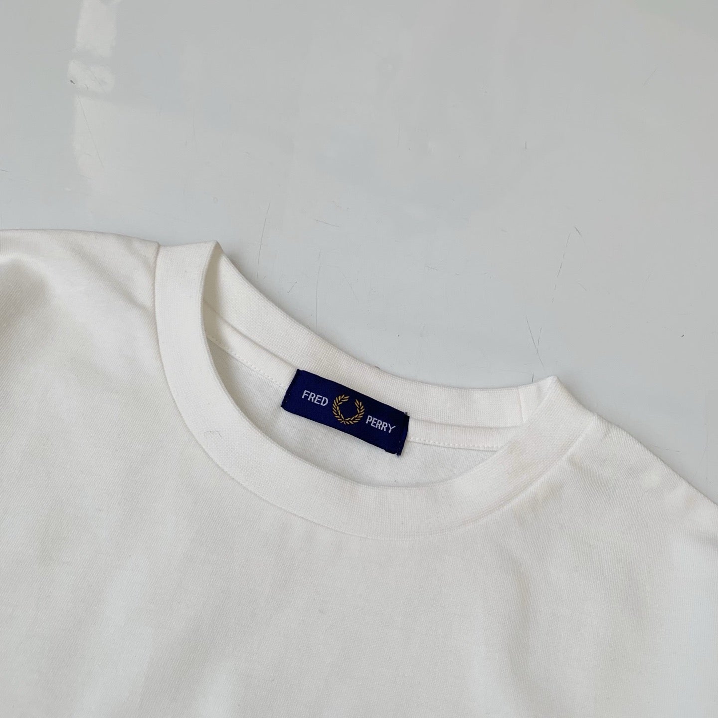Fred perry刺繡tee
